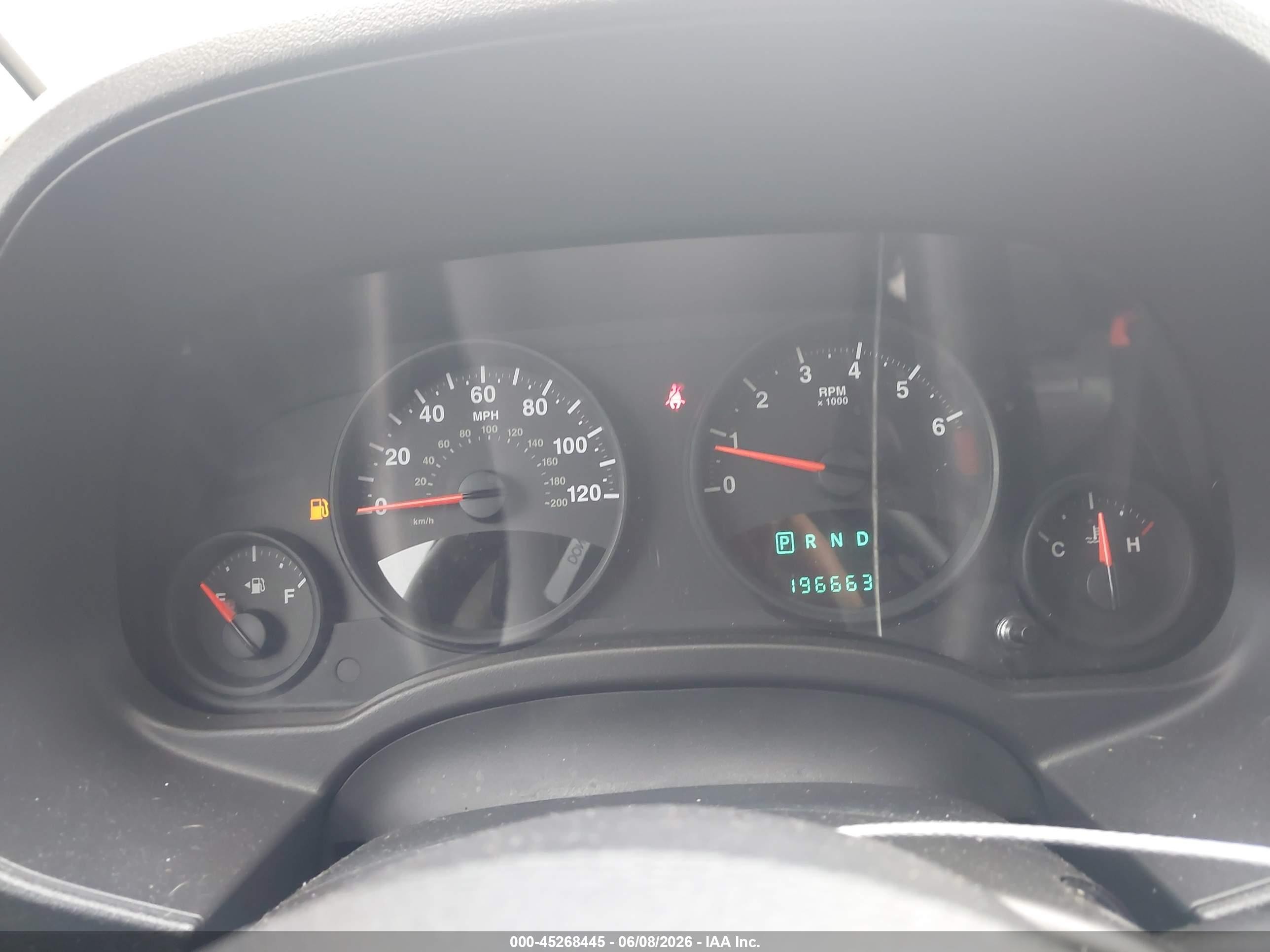 2011 Jeep Compass   White vin: 1J4NF1FB1BD276261