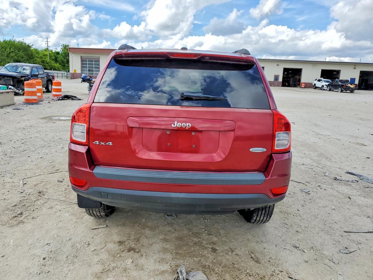 2011 Jeep Compass Sport Бордовый vin: 1J4NF1FB2BD135747