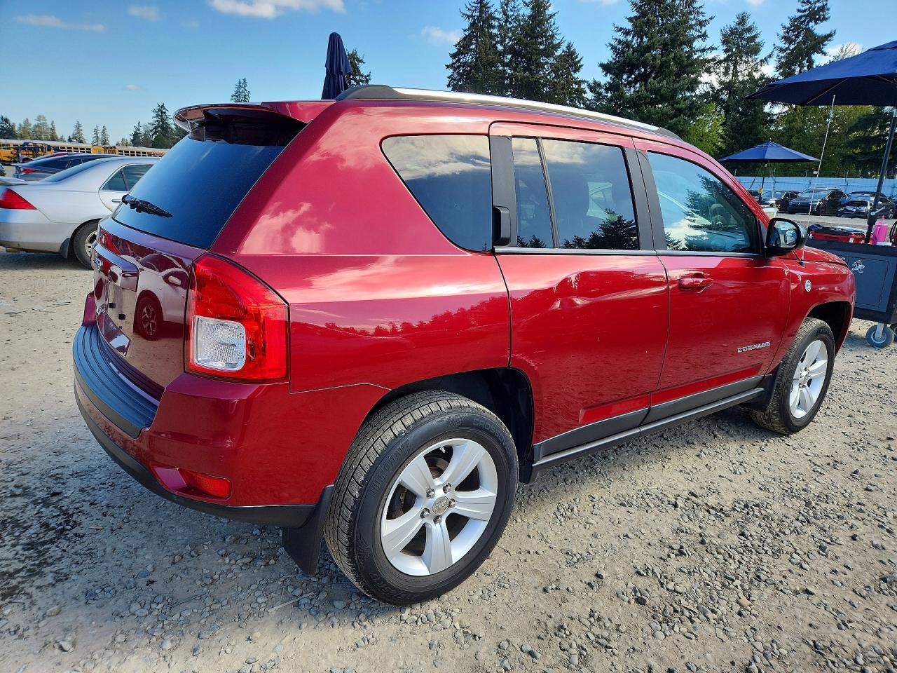 2011 Jeep Compass Sport Burgundy vin: 1J4NF1FB2BD176525