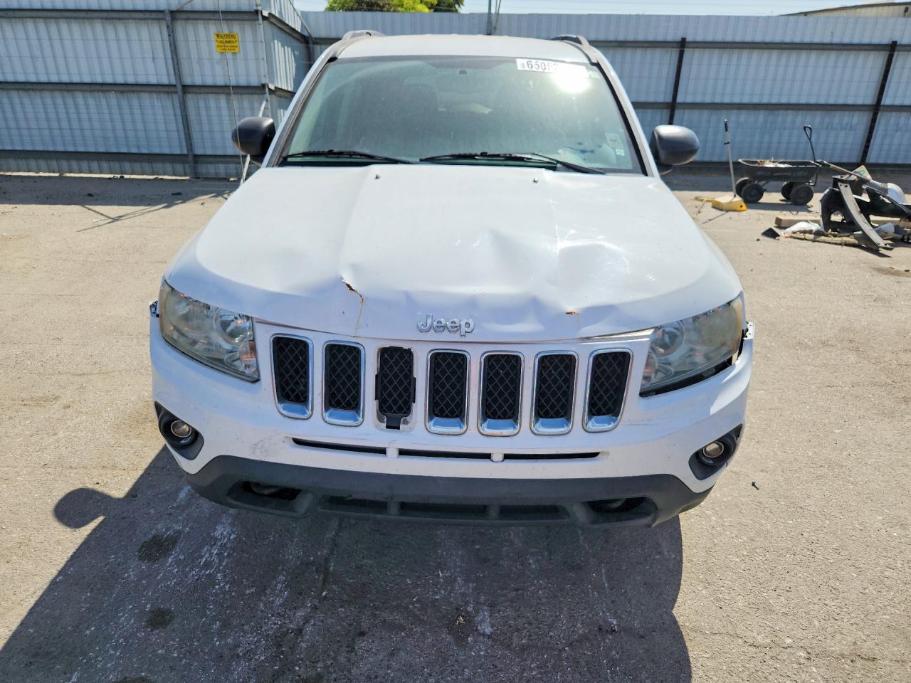 2011 Jeep Compass Sport White vin: 1J4NF1FB2BD201679