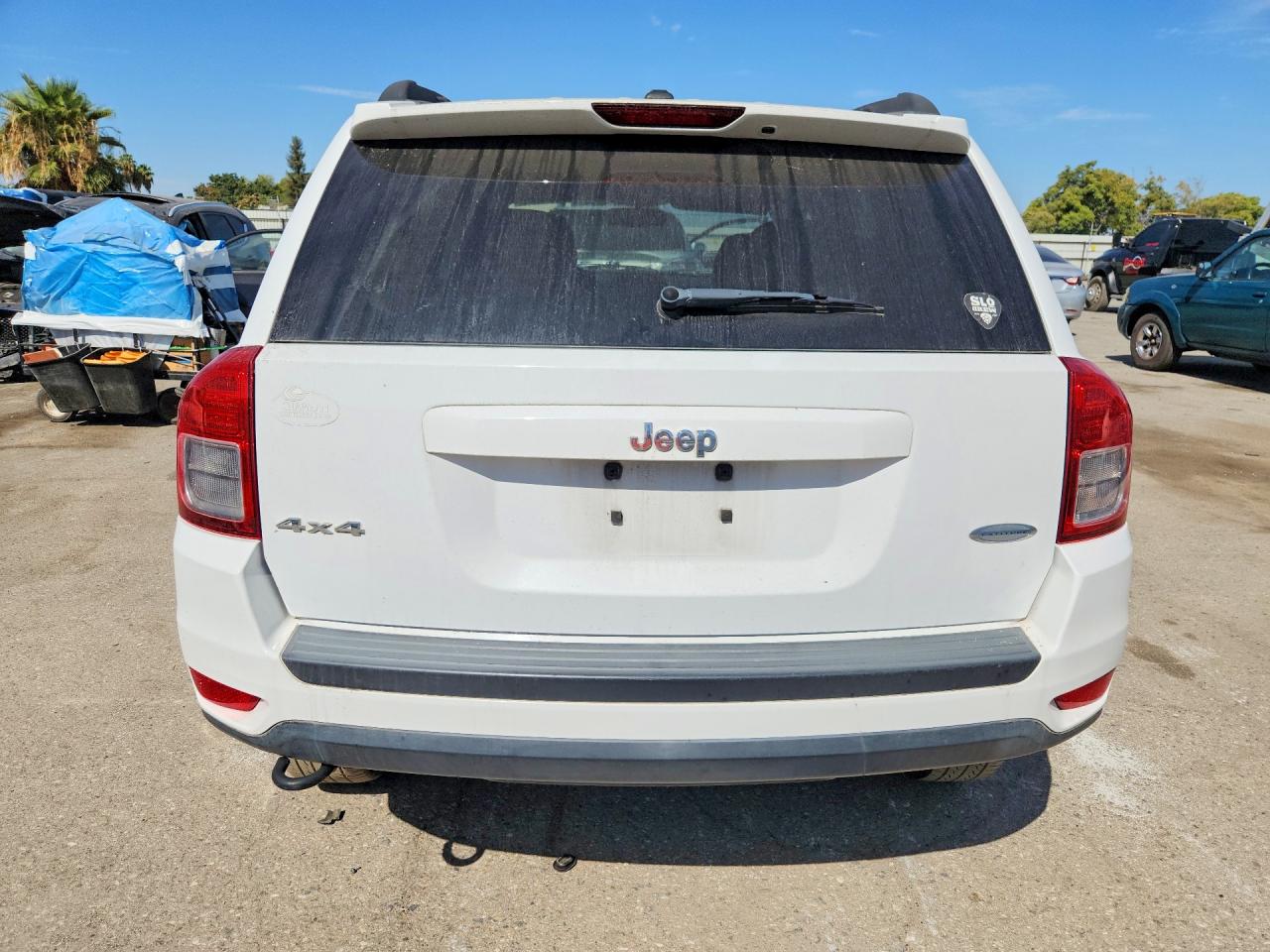 2011 Jeep Compass Sport White vin: 1J4NF1FB2BD201679