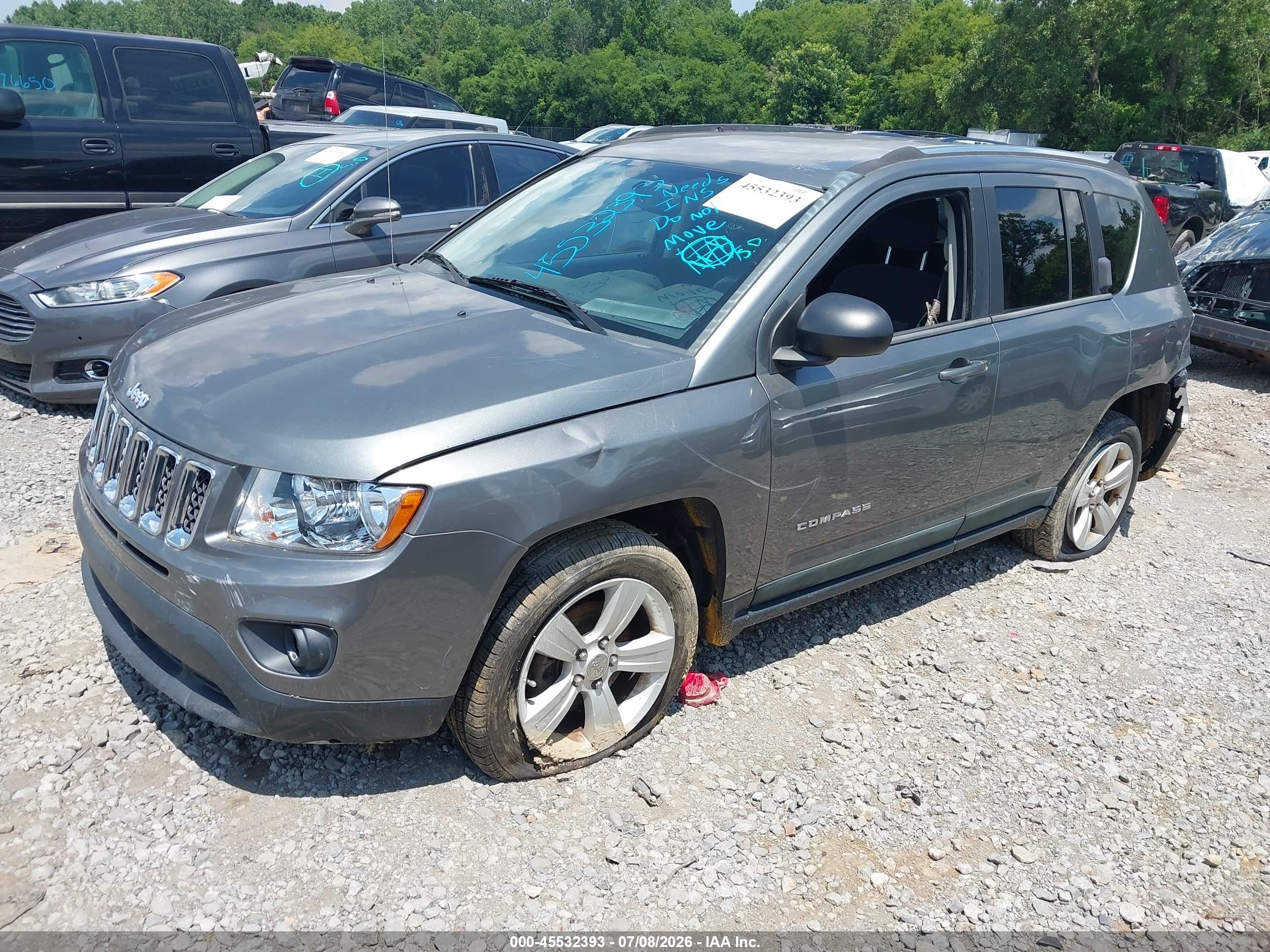 2011 Jeep Compass   Gray vin: 1J4NF1FB2BD202024