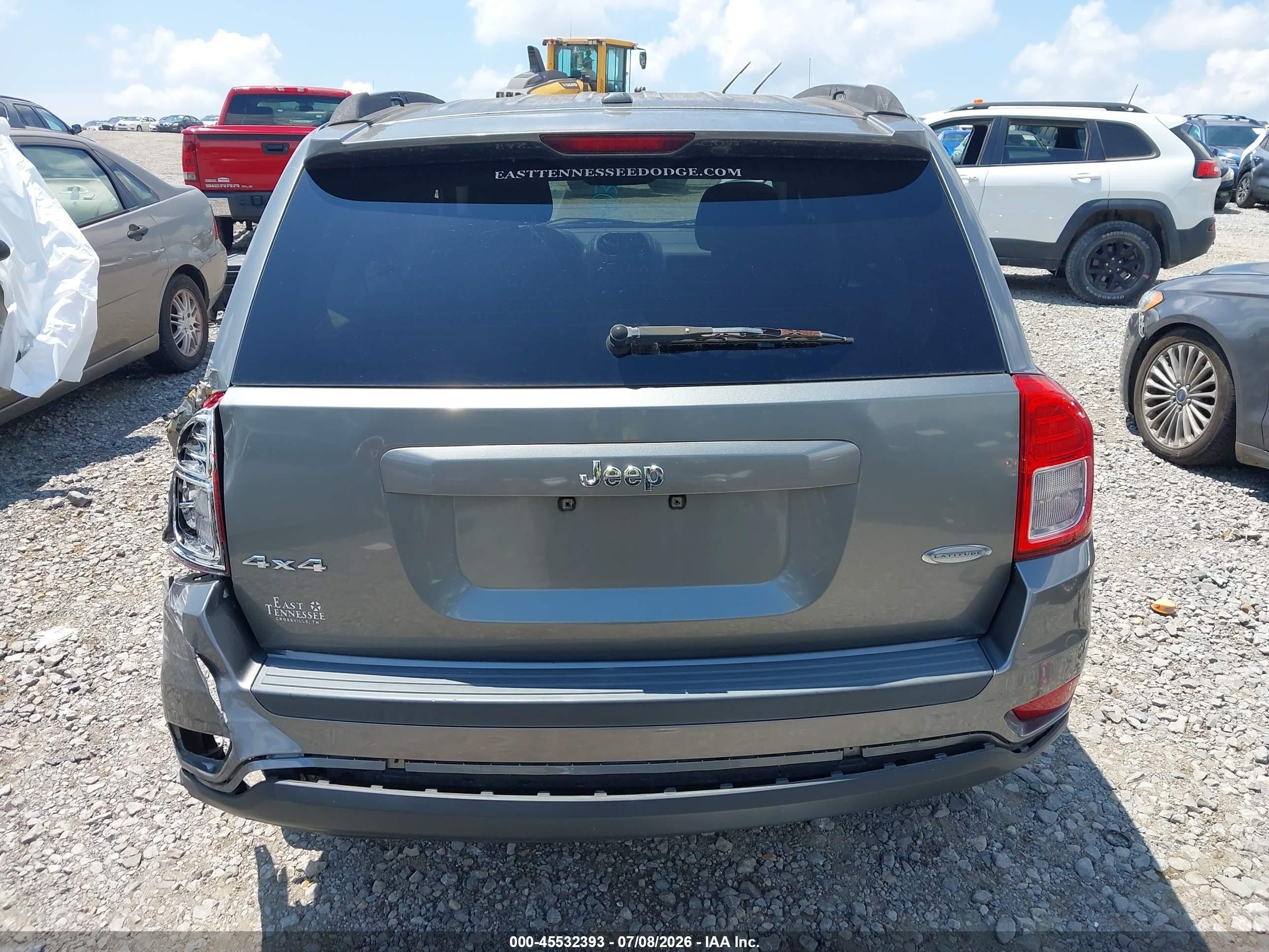 2011 Jeep Compass   Gray vin: 1J4NF1FB2BD202024