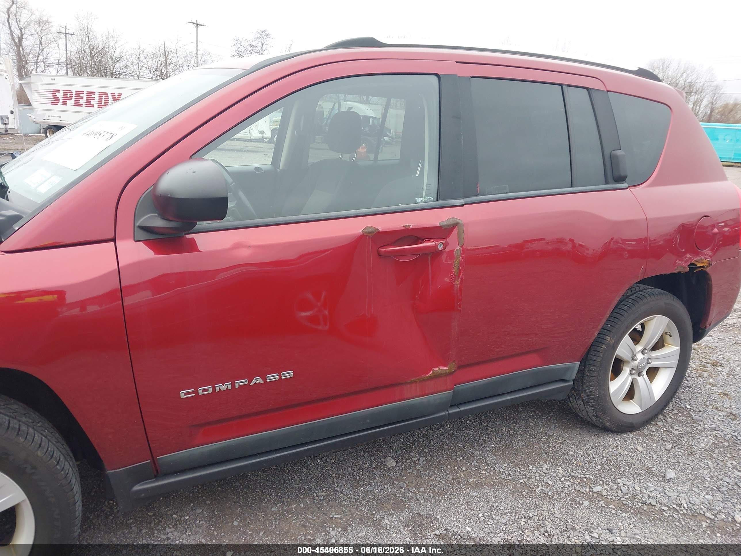 2011 Jeep Compass Red vin: 1J4NF1FB2BD202279