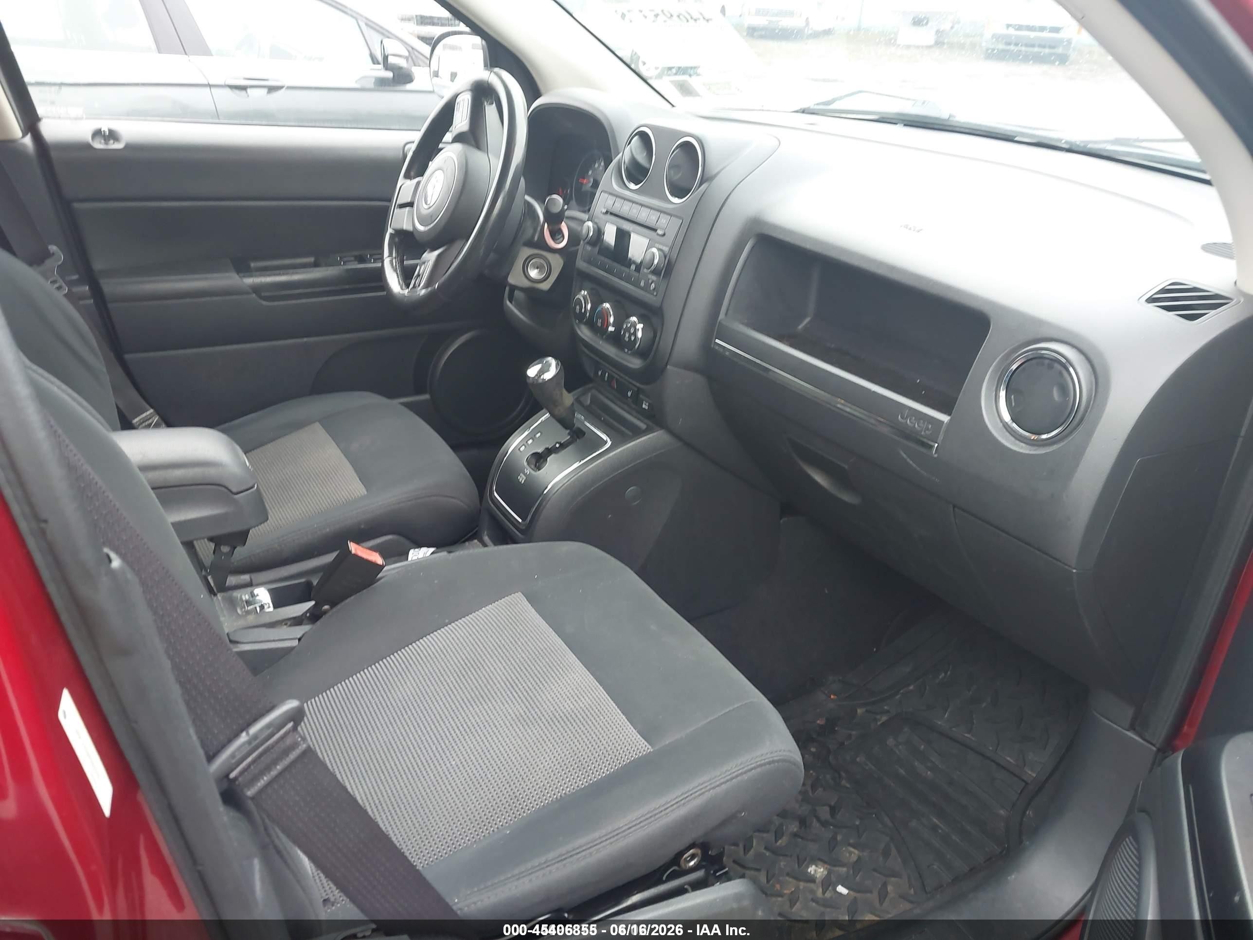 2011 Jeep Compass Red vin: 1J4NF1FB2BD202279