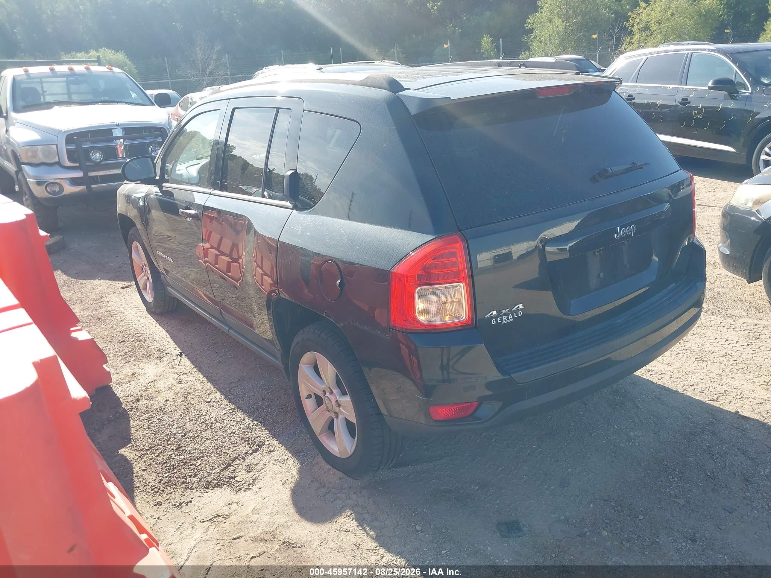 2011 Jeep Compass Black vin: 1J4NF1FB2BD218174
