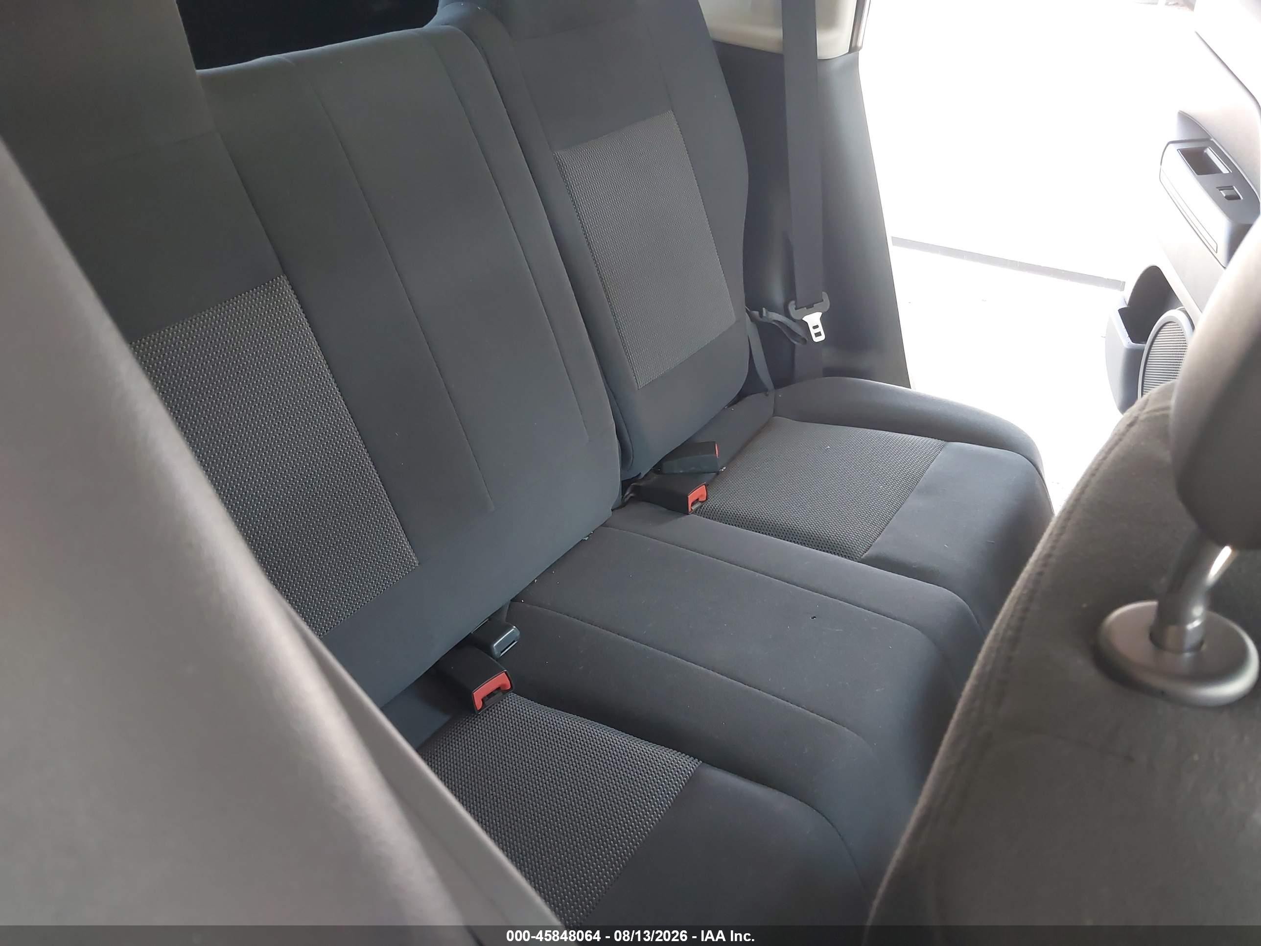 2011 Jeep Compass White vin: 1J4NF1FB2BD280867