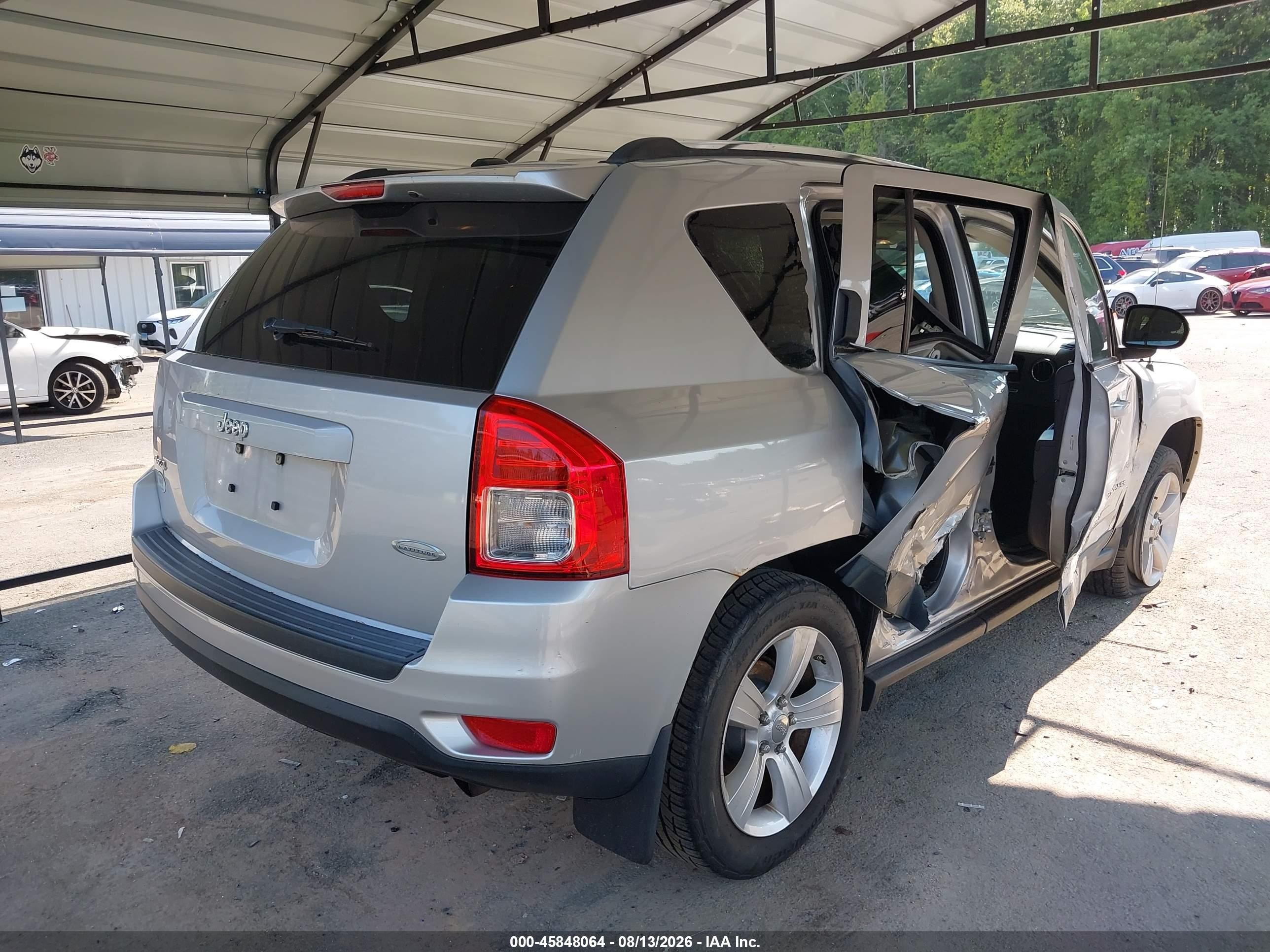 2011 Jeep Compass White vin: 1J4NF1FB2BD280867