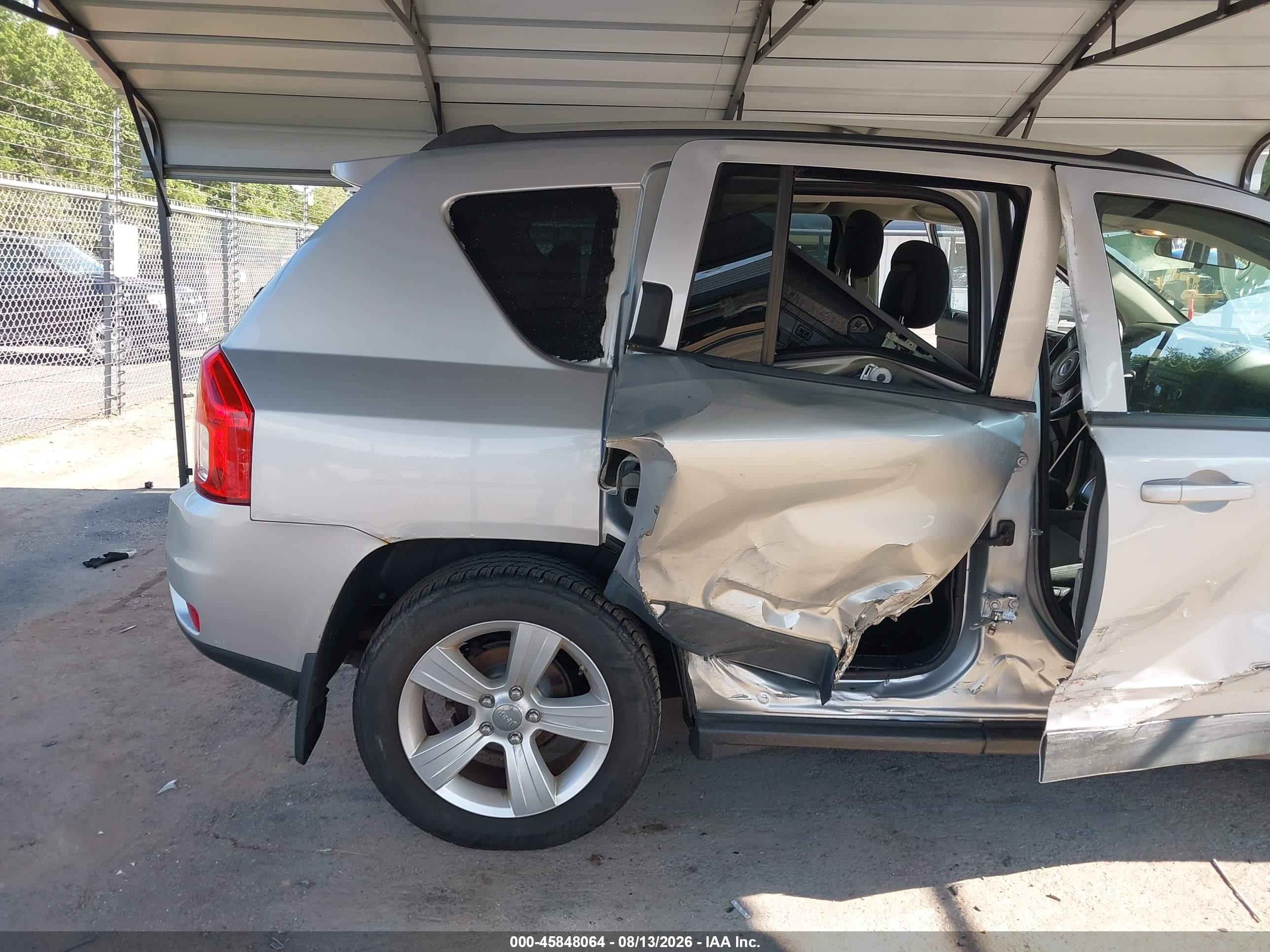 2011 Jeep Compass White vin: 1J4NF1FB2BD280867