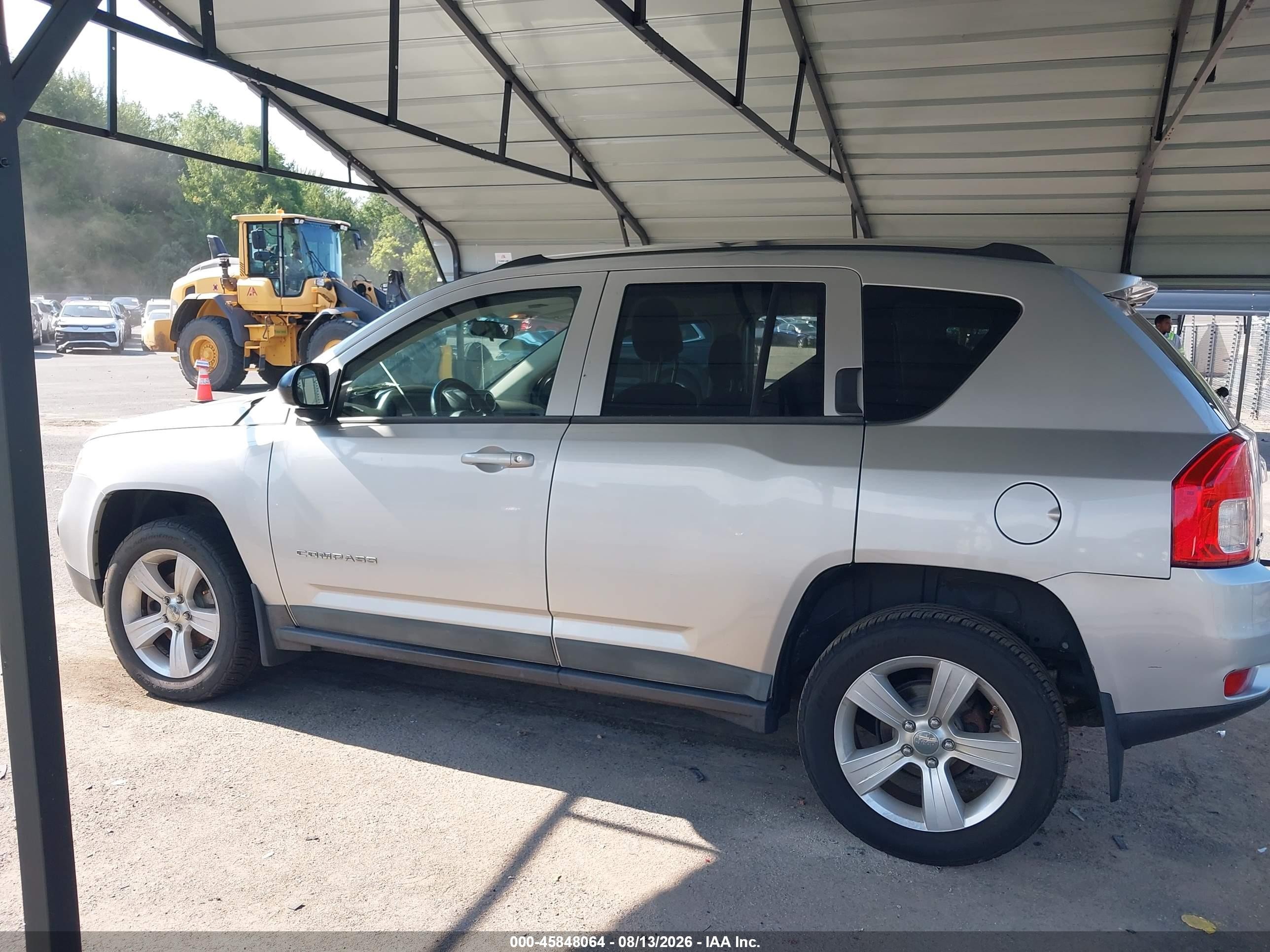 2011 Jeep Compass White vin: 1J4NF1FB2BD280867