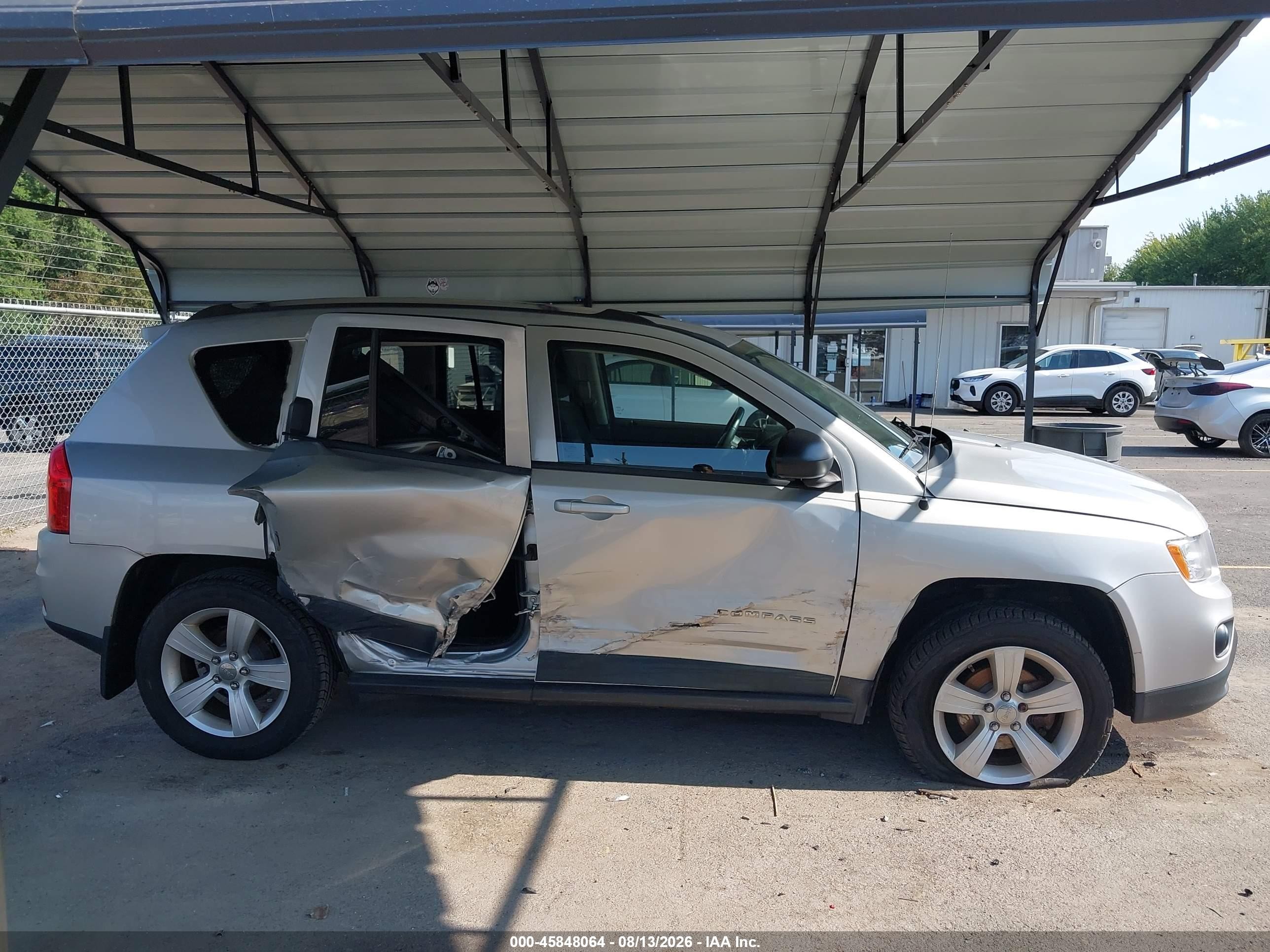 2011 Jeep Compass White vin: 1J4NF1FB2BD280867