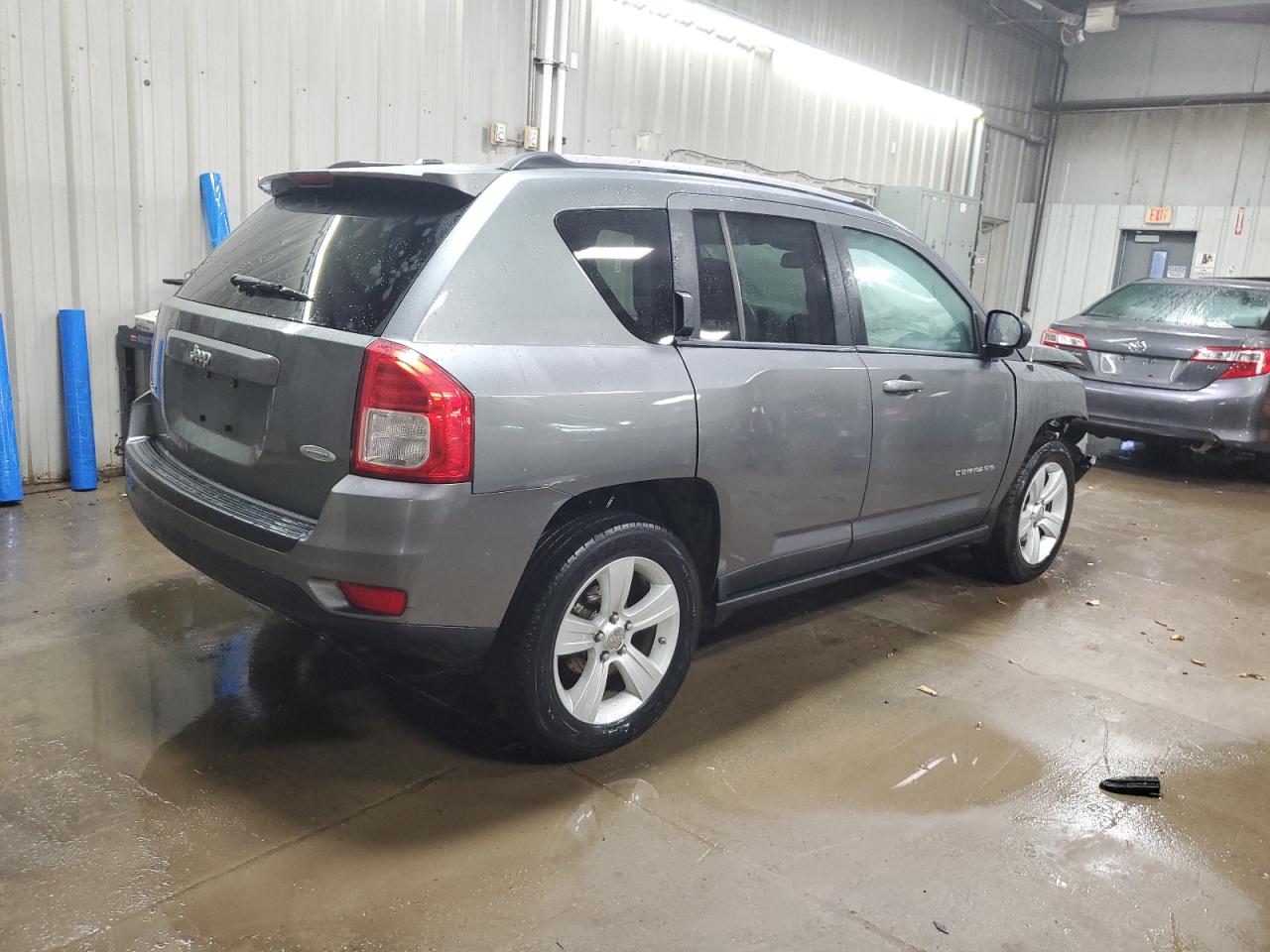 2011 Jeep Compass Sport Gray vin: 1J4NF1FB3BD201822