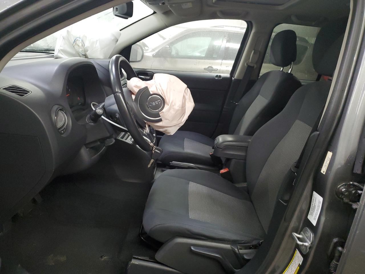 2011 Jeep Compass Sport Gray vin: 1J4NF1FB3BD201822
