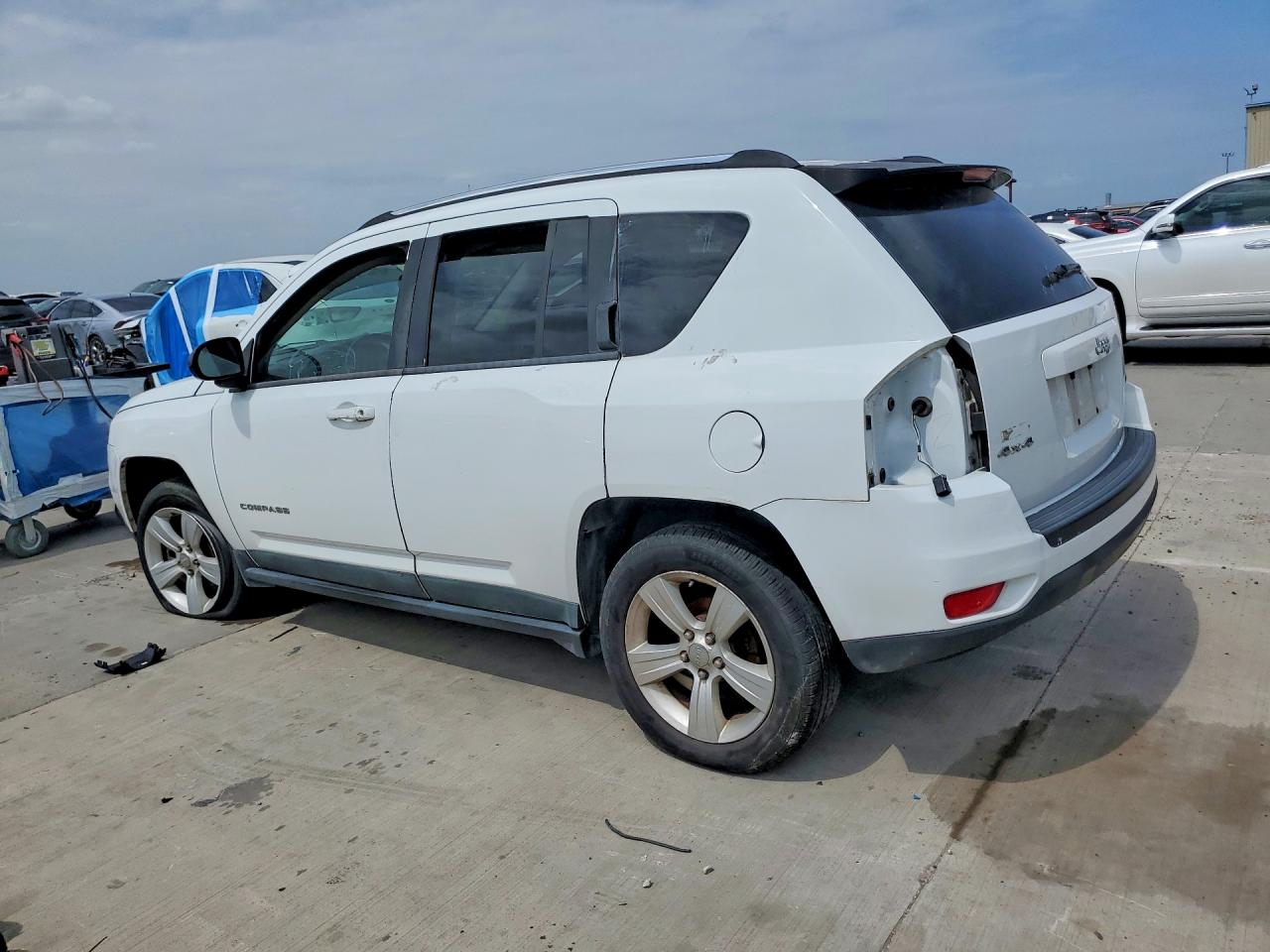 2011 Jeep Compass Sport White vin: 1J4NF1FB3BD244413