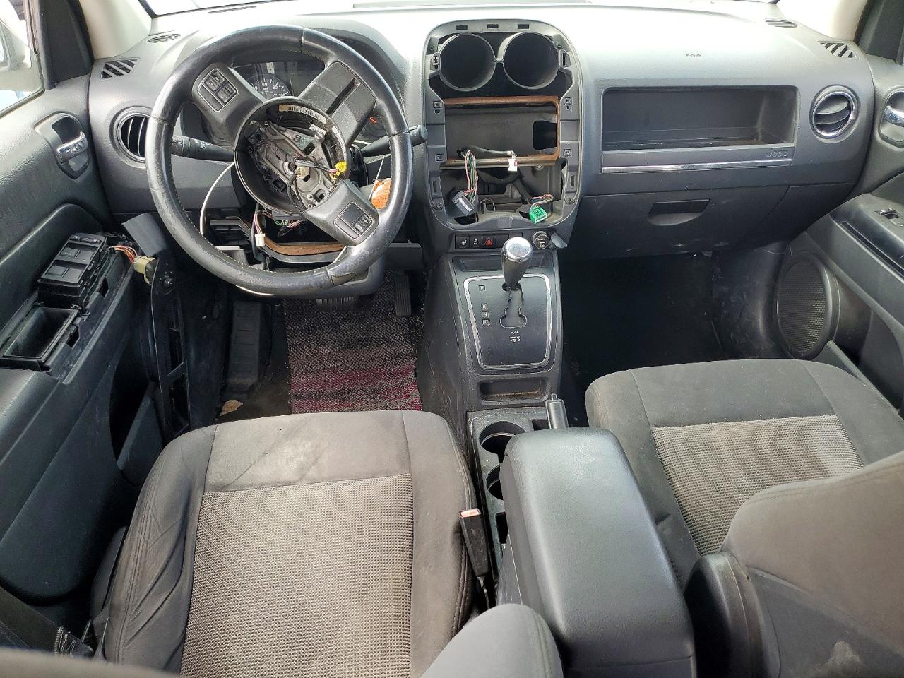2011 Jeep Compass Sport White vin: 1J4NF1FB3BD244413