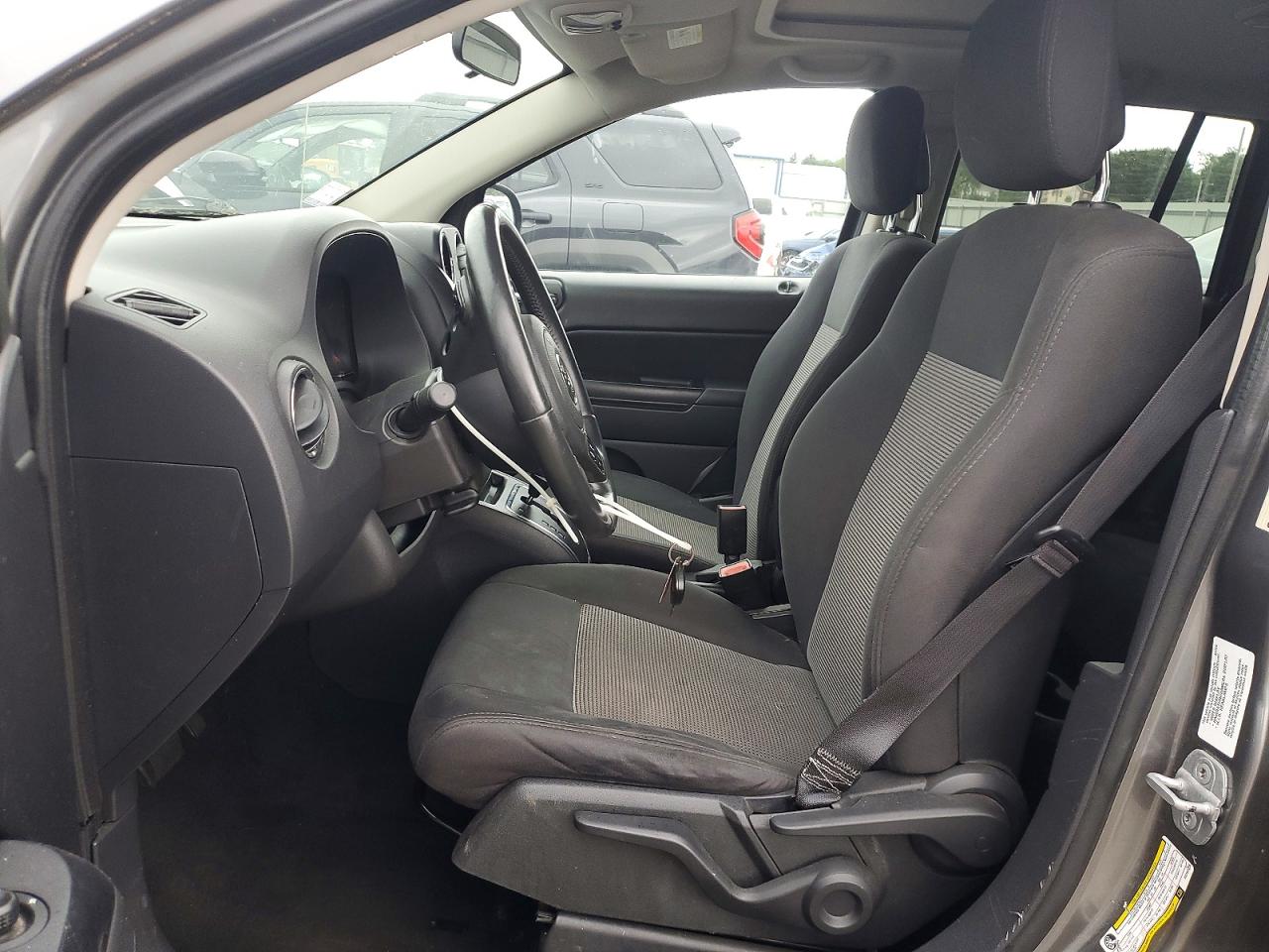 2011 Jeep Compass Sport Gray vin: 1J4NF1FB3BD282966