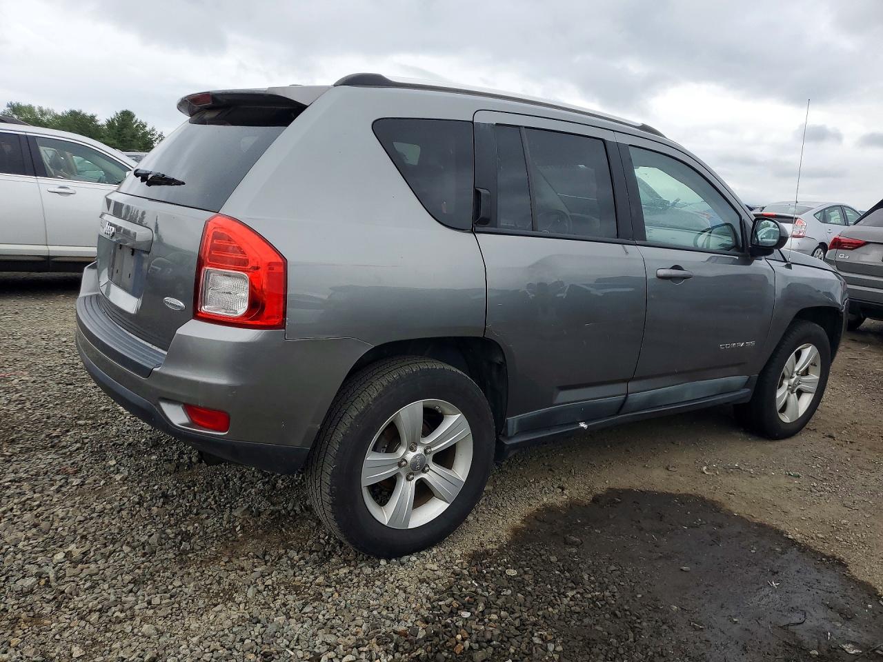 2011 Jeep Compass Sport Gray vin: 1J4NF1FB3BD282966