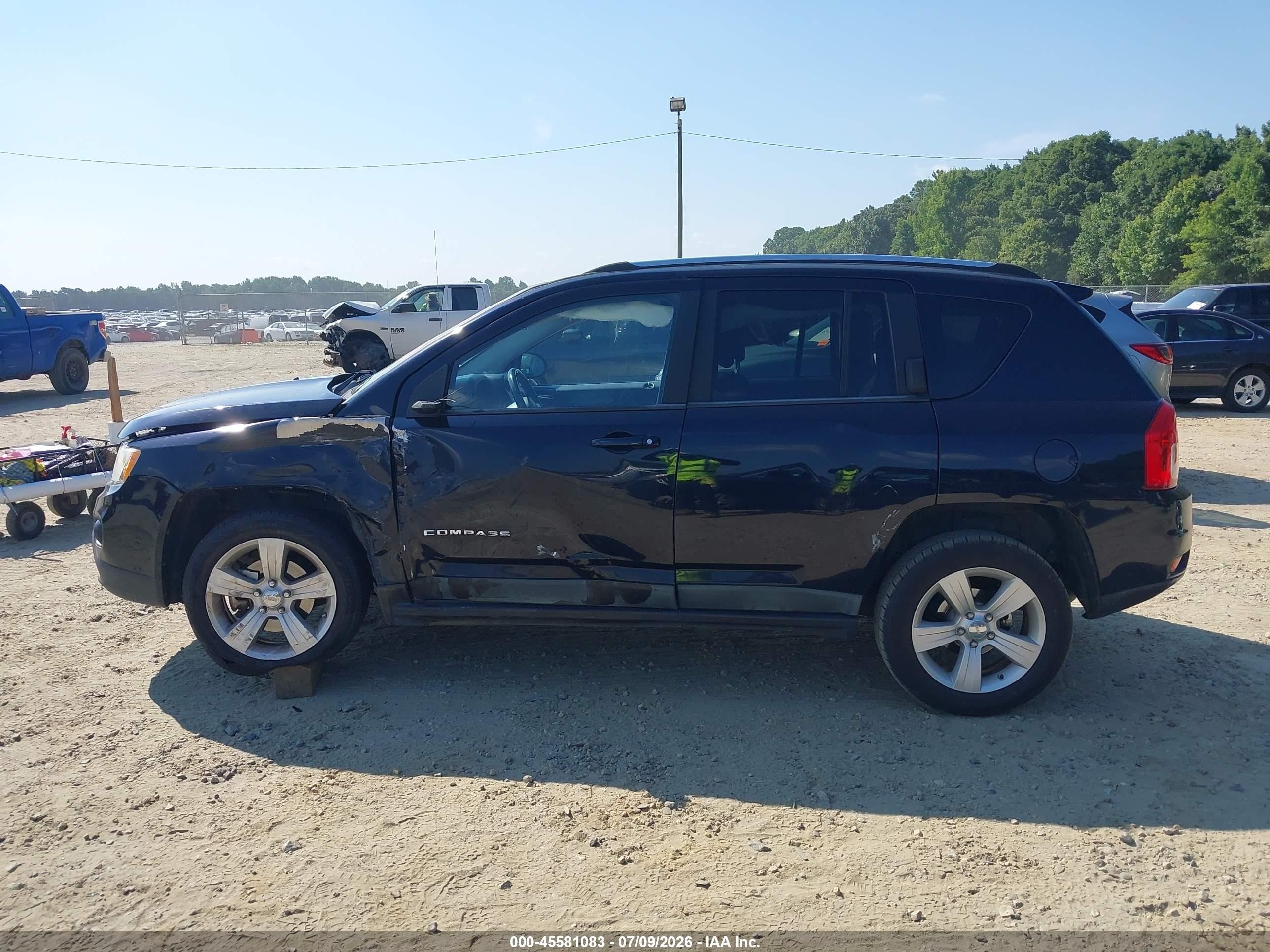 2011 Jeep Compass   Dark Blue vin: 1J4NF1FB4BD223330