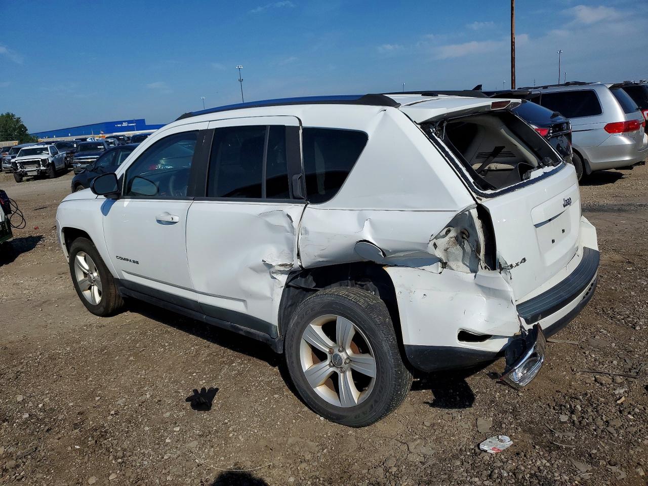 2011 Jeep Compass Sport White vin: 1J4NF1FB5BD149562