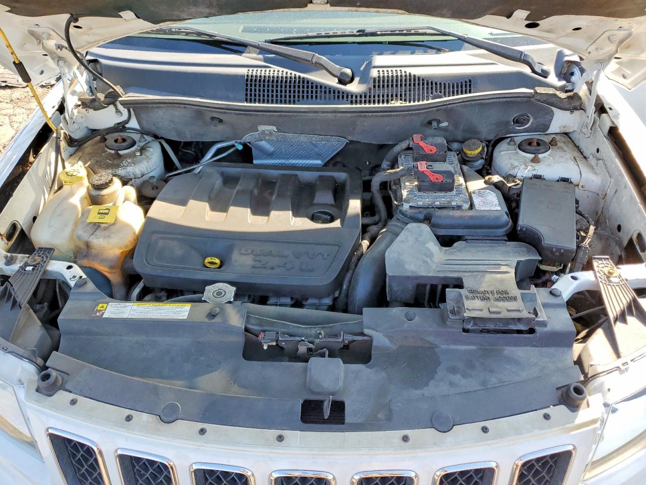 2011 Jeep Compass Sport White vin: 1J4NF1FB5BD149562
