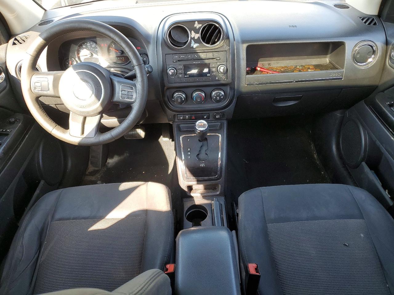 2011 Jeep Compass Sport White vin: 1J4NF1FB5BD149562