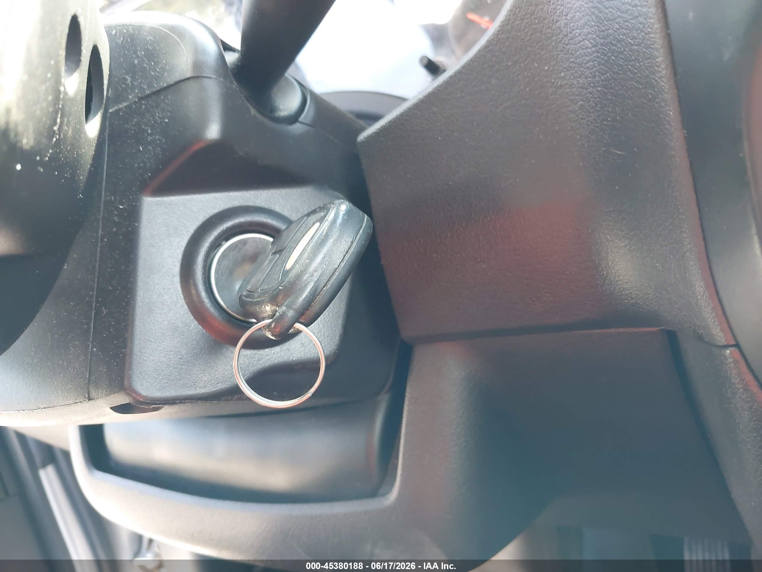 2011 Jeep Compass   Серебряный vin: 1J4NF1FB5BD193464