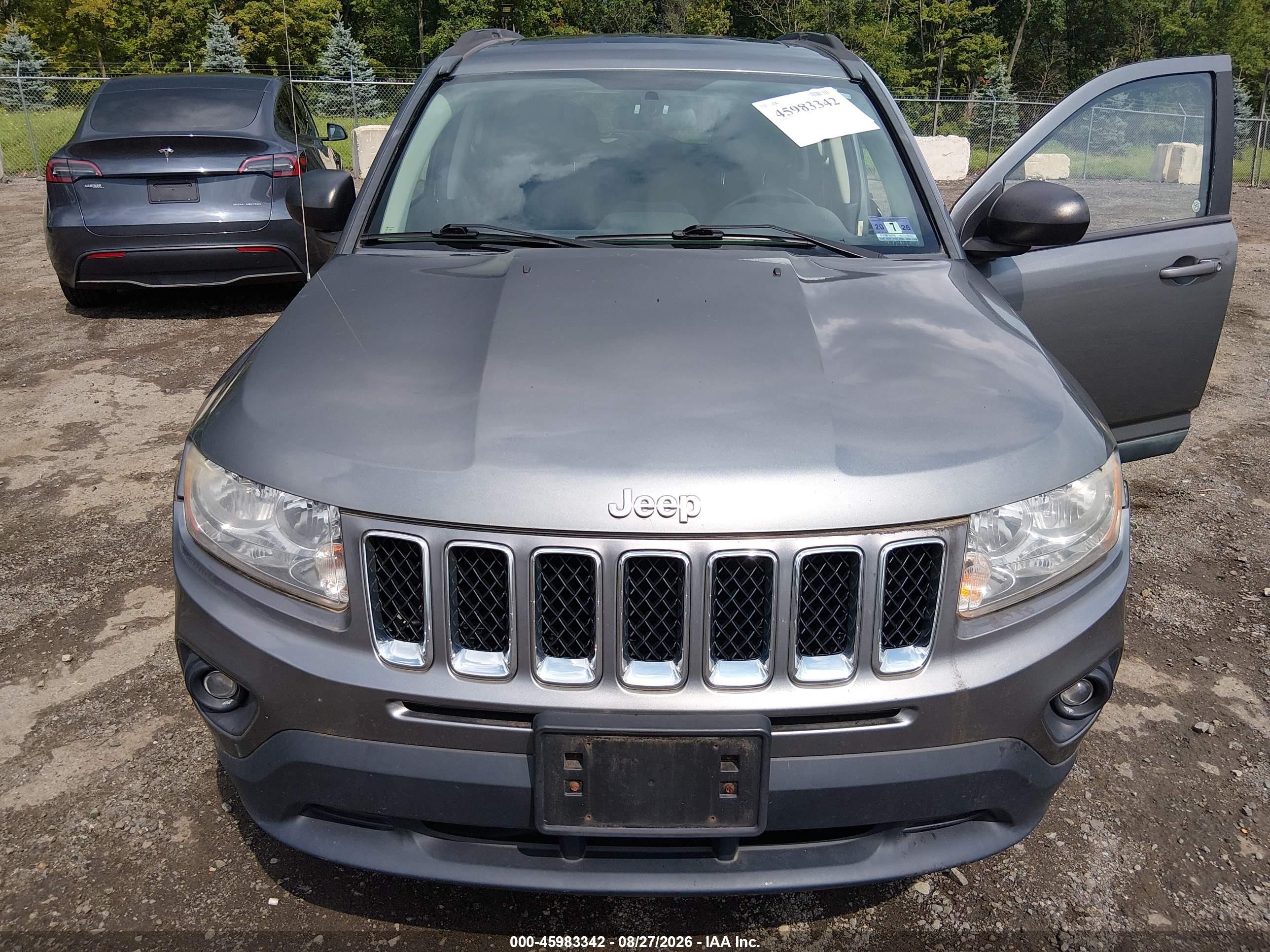 2011 Jeep Compass Sport Серый vin: 1J4NF1FB5BD244607