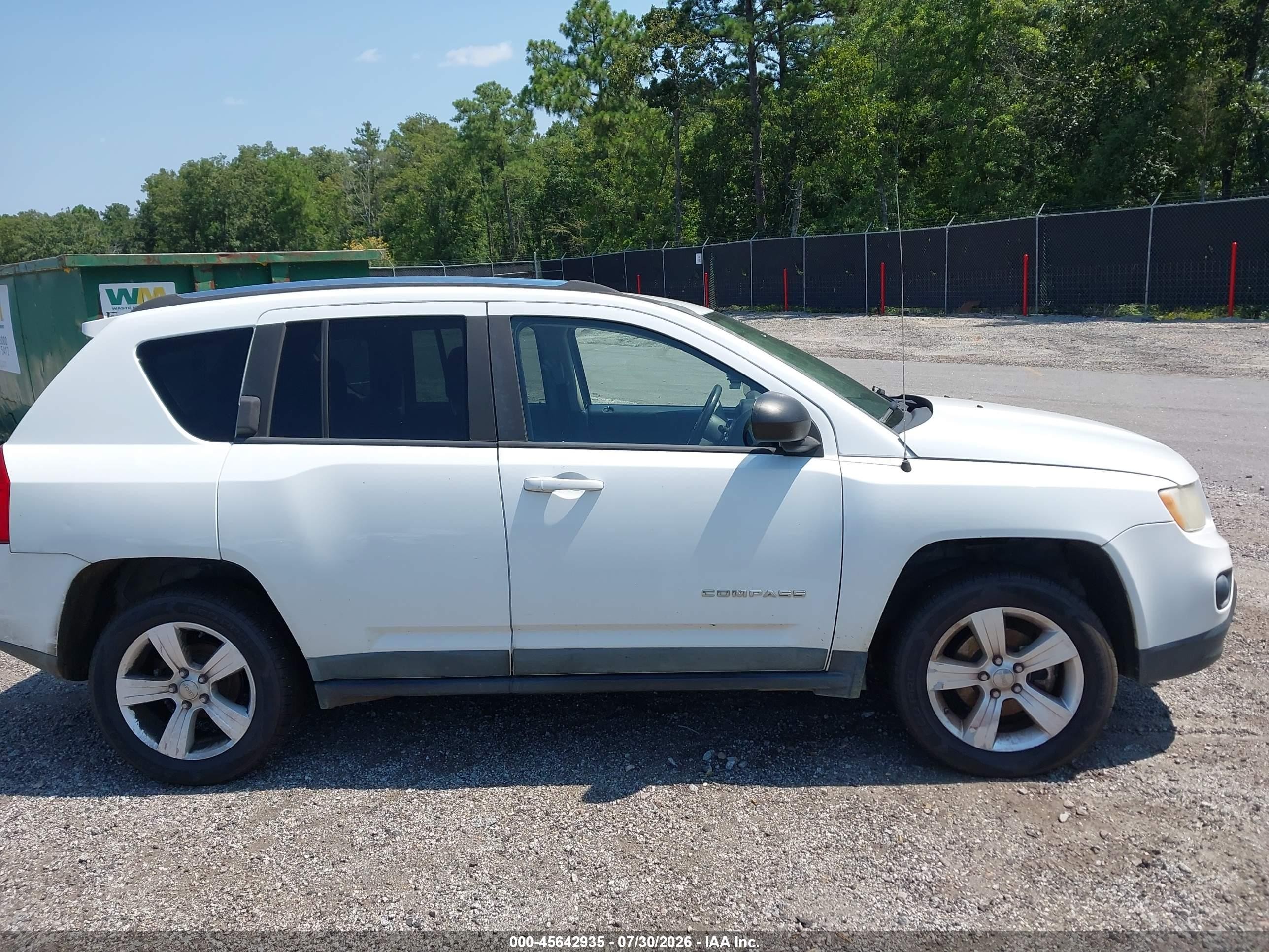 2011 Jeep Compass   White vin: 1J4NF1FB5BD250620