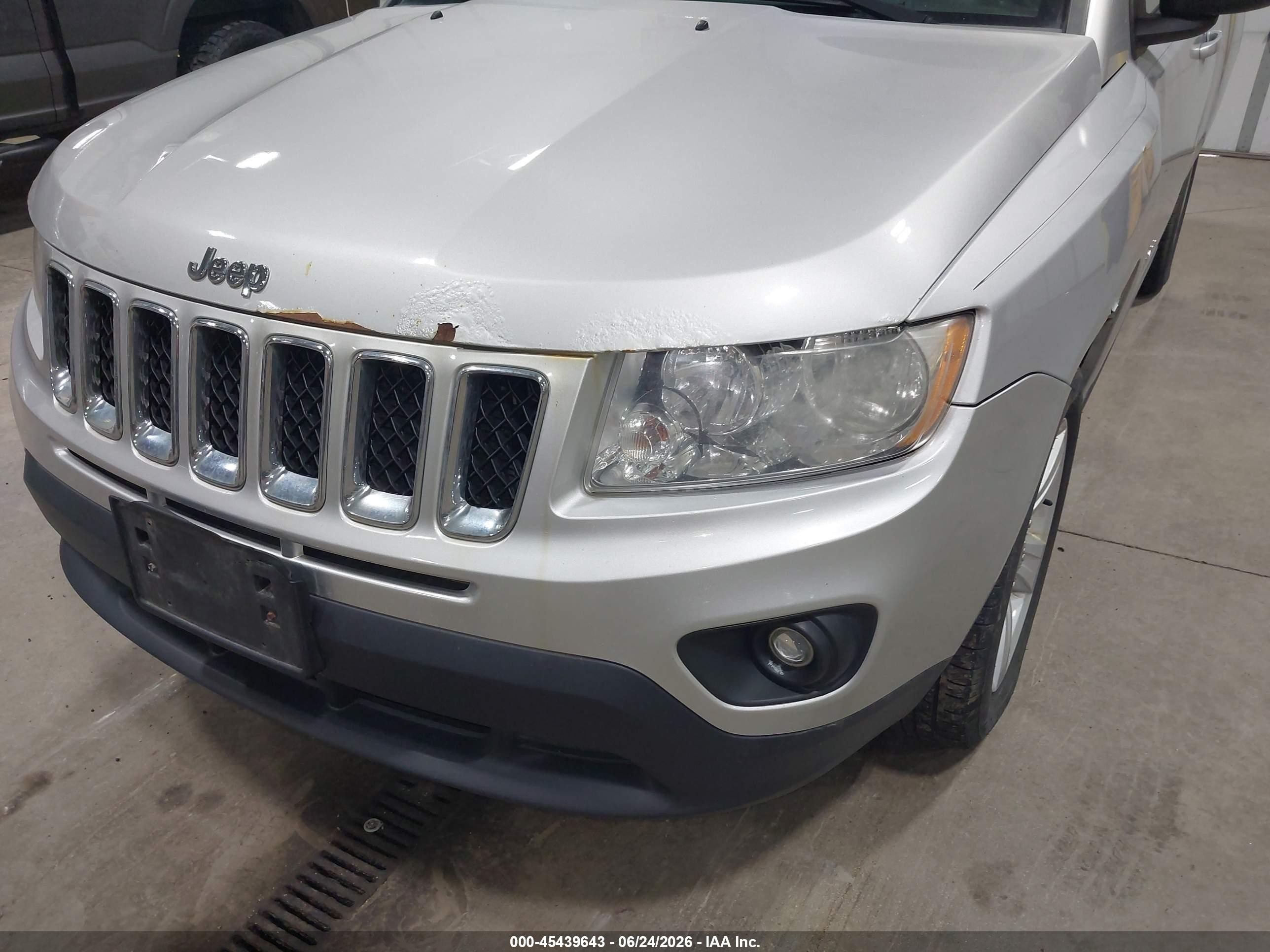 2011 Jeep Compass   Gray vin: 1J4NF1FB6BD276191