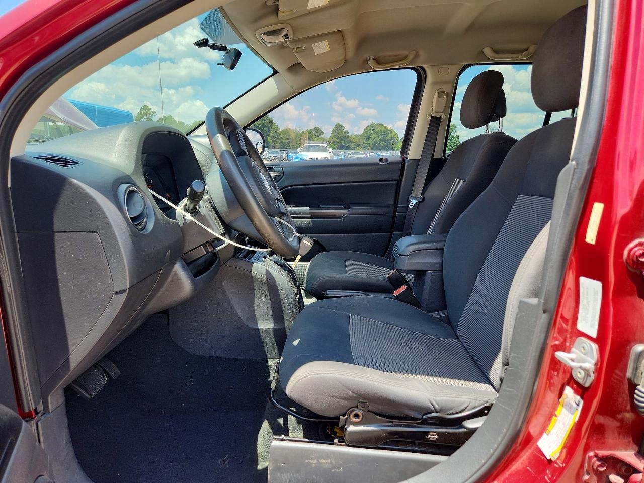 2011 Jeep Compass Sport Red vin: 1J4NF1FB8BD174620