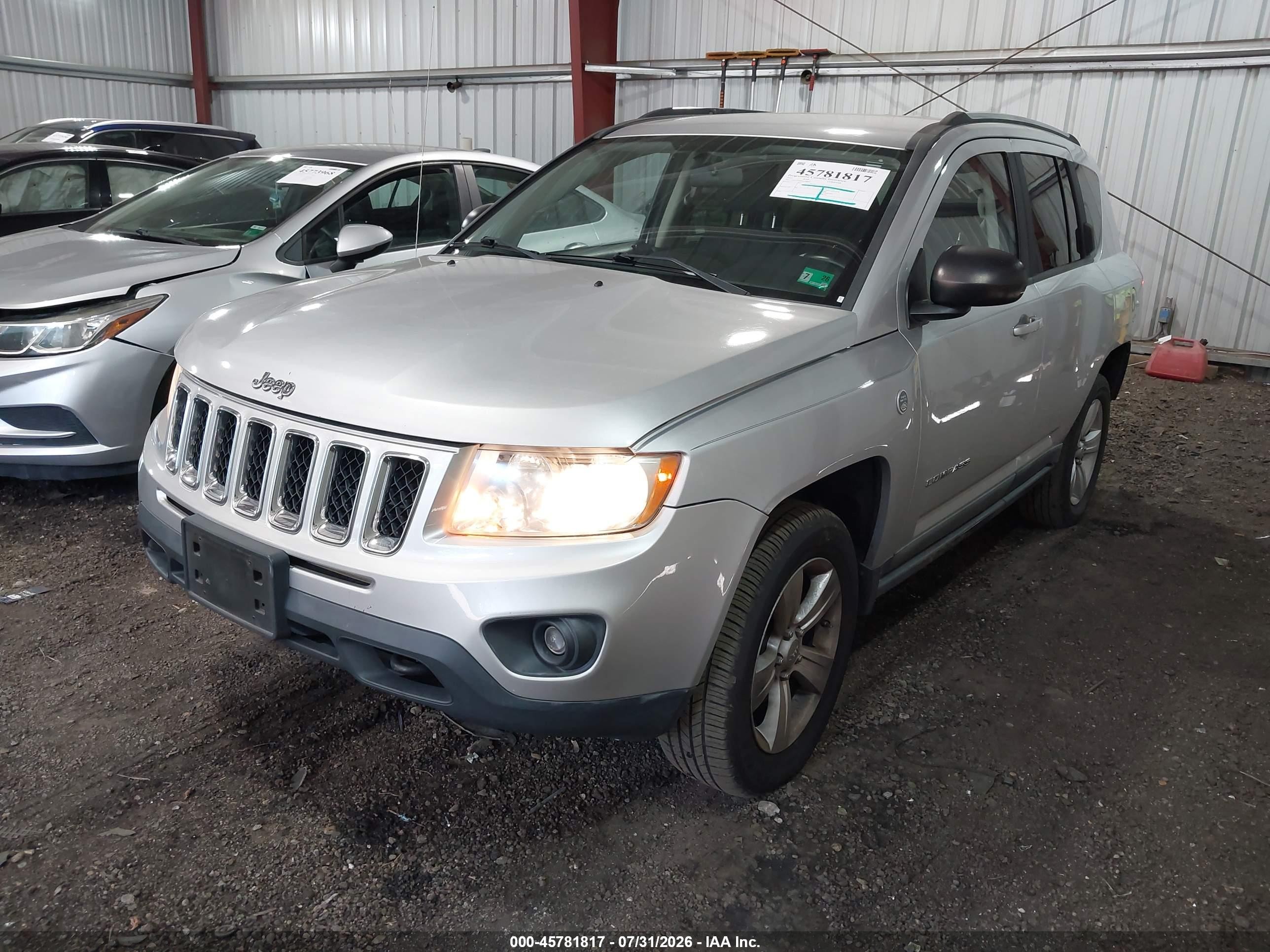 2011 Jeep Compass   Silver vin: 1J4NF1FB8BD188842
