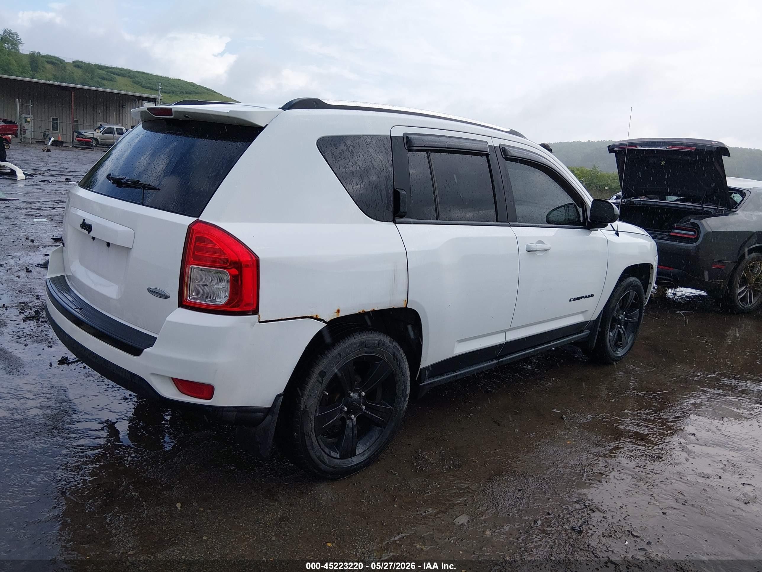 2011 Jeep Compass   White vin: 1J4NF1FB8BD191949
