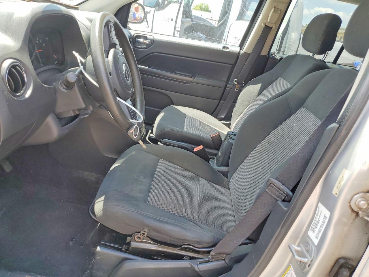 2011 Jeep Compass Sport Gray vin: 1J4NF1FB8BD219037