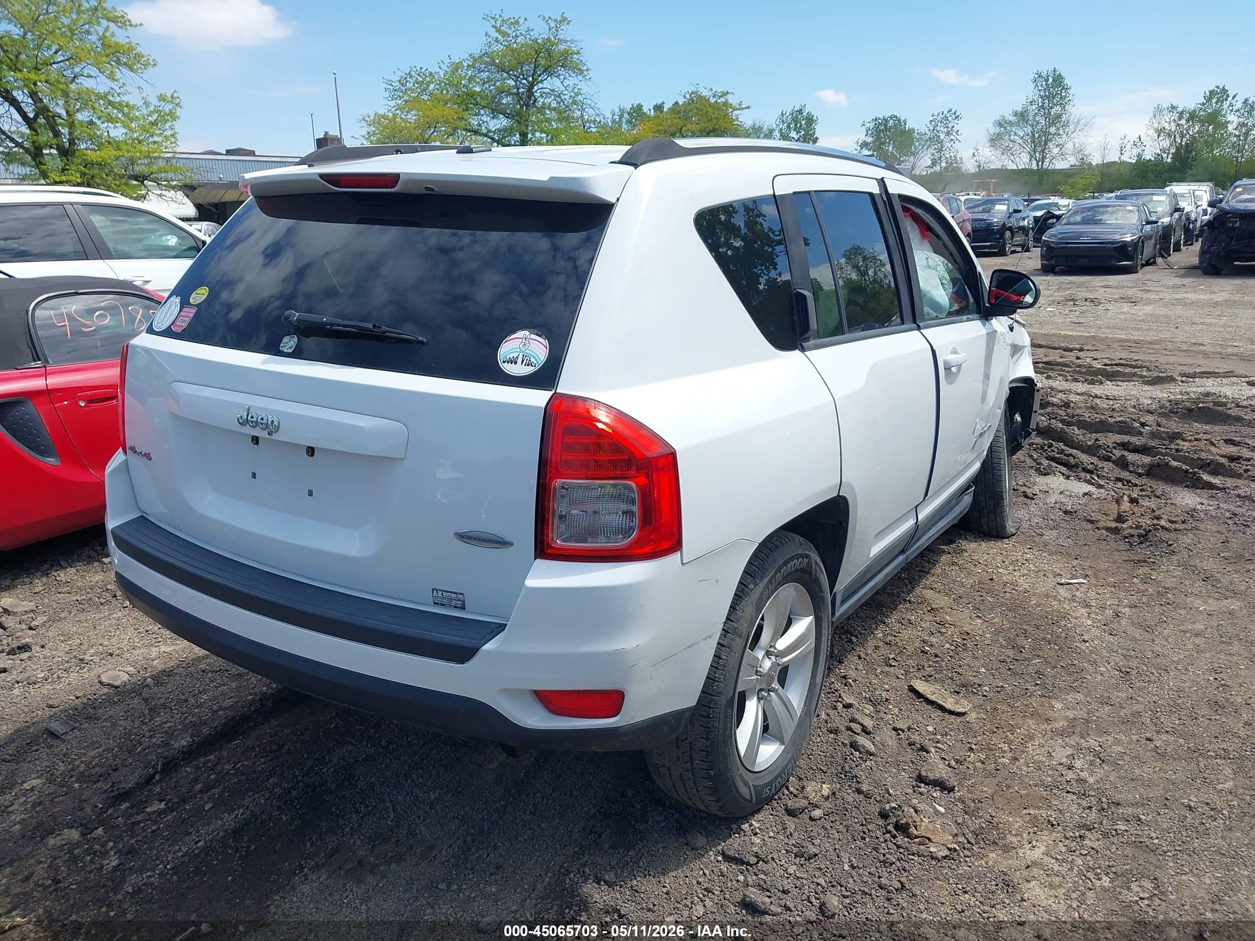 2011 Jeep Compass   White vin: 1J4NF1FB8BD244522