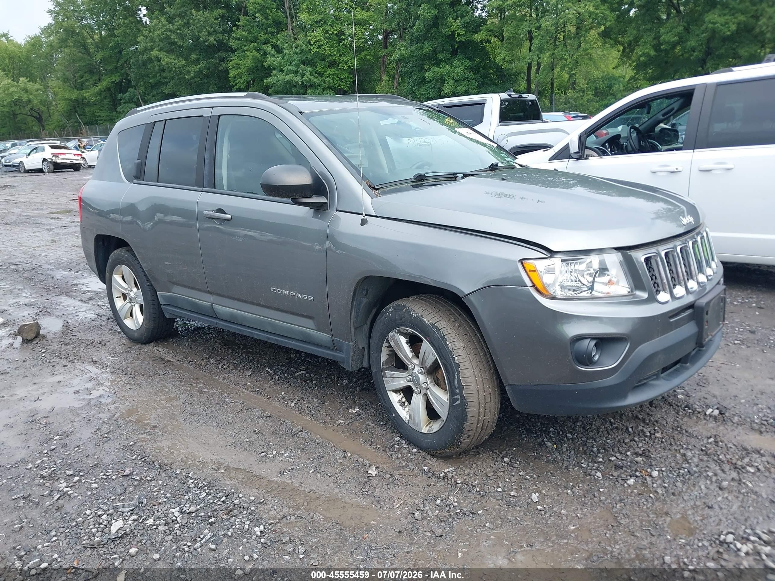 2011 Jeep Compass   Gray vin: 1J4NF1FB8BD259733