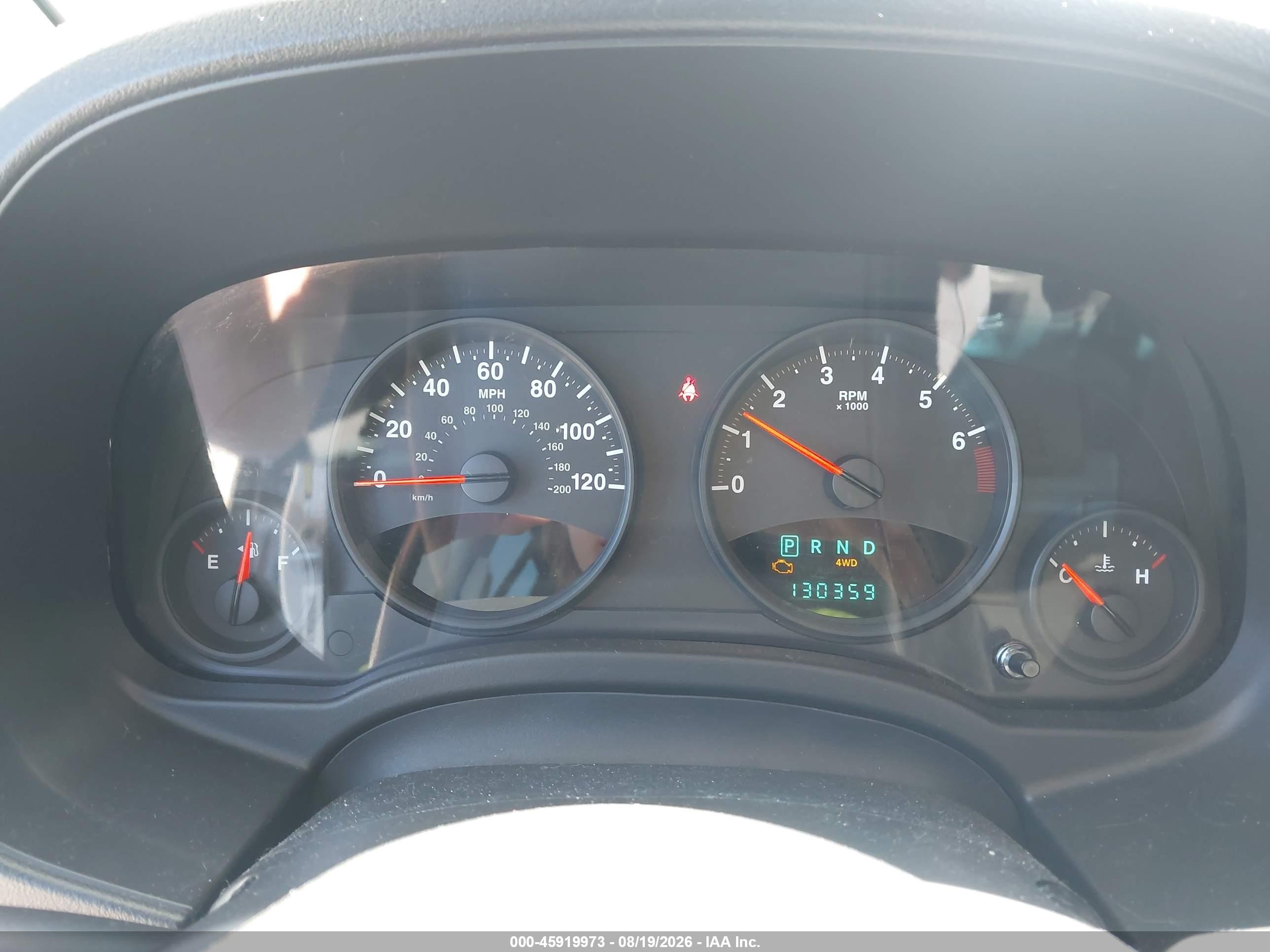 2011 Jeep Compass   Серебряный vin: 1J4NF1FB8BD266620