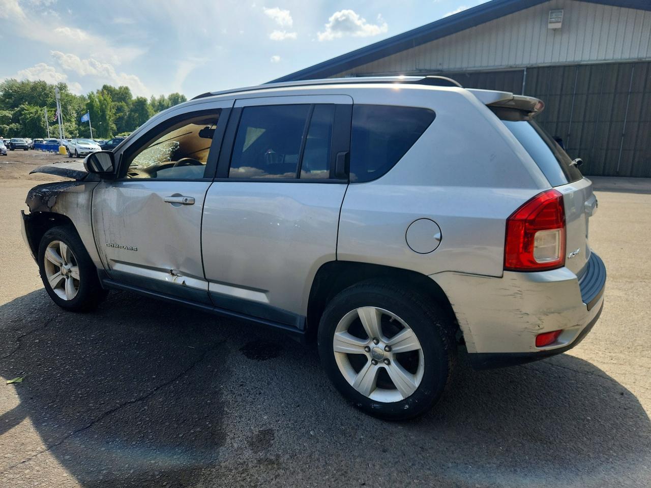2011 Jeep Compass Sport Серебряный vin: 1J4NF1FB9BD251933