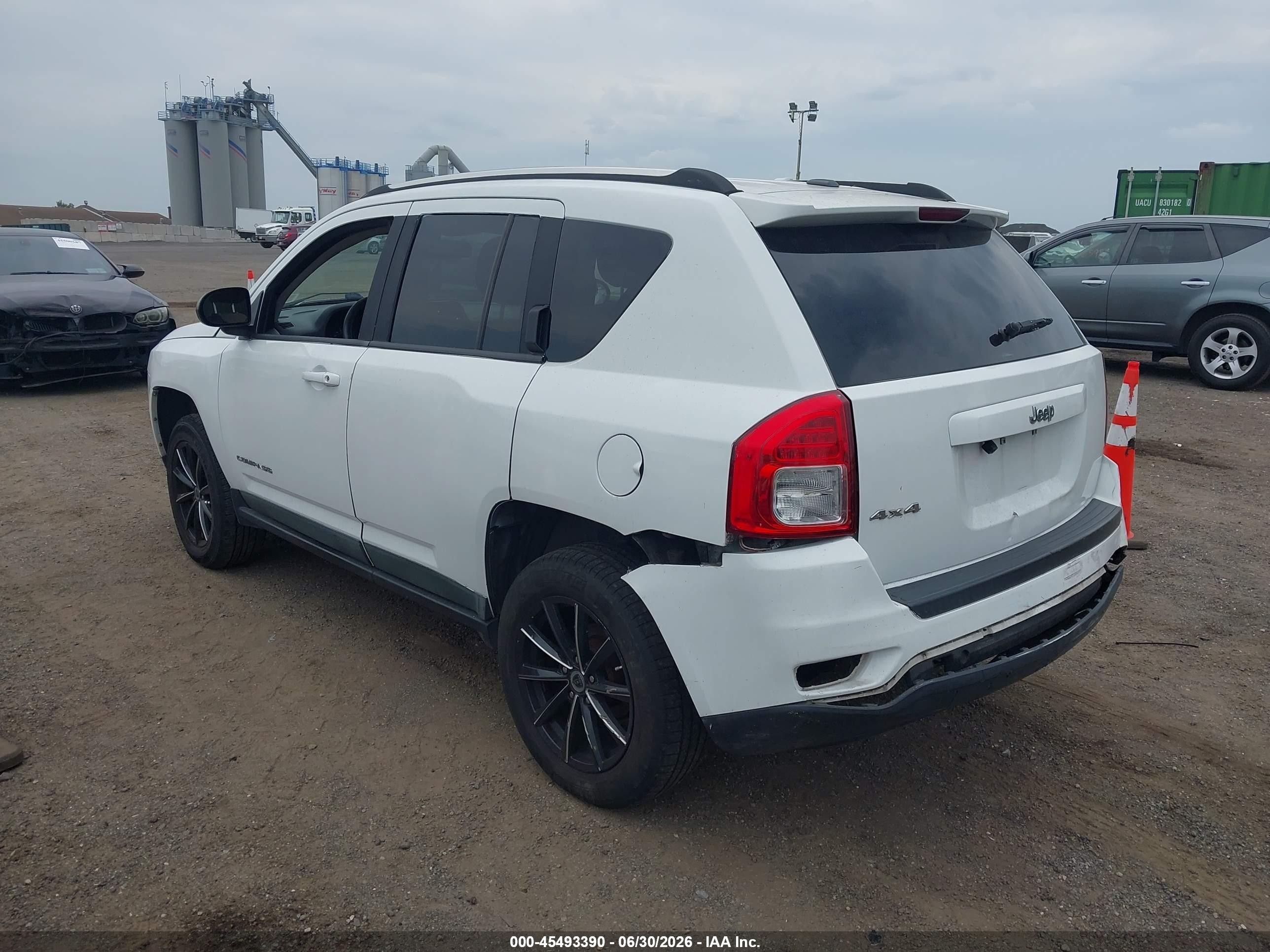 2011 Jeep Compass   White vin: 1J4NF1FB9BD279716