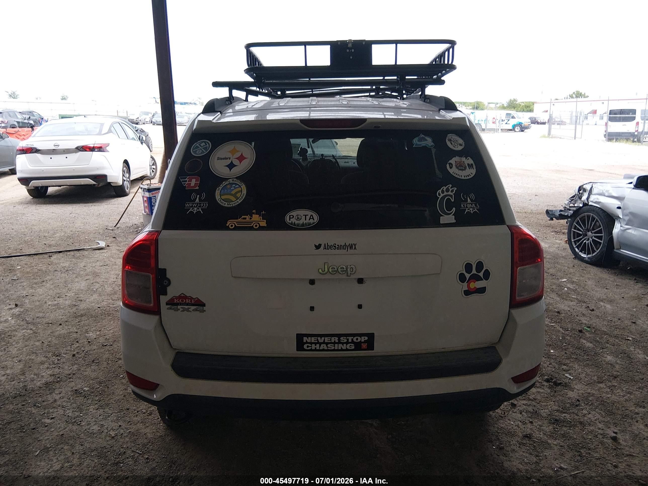 2011 Jeep Compass   White vin: 1J4NF1FBXBD135270