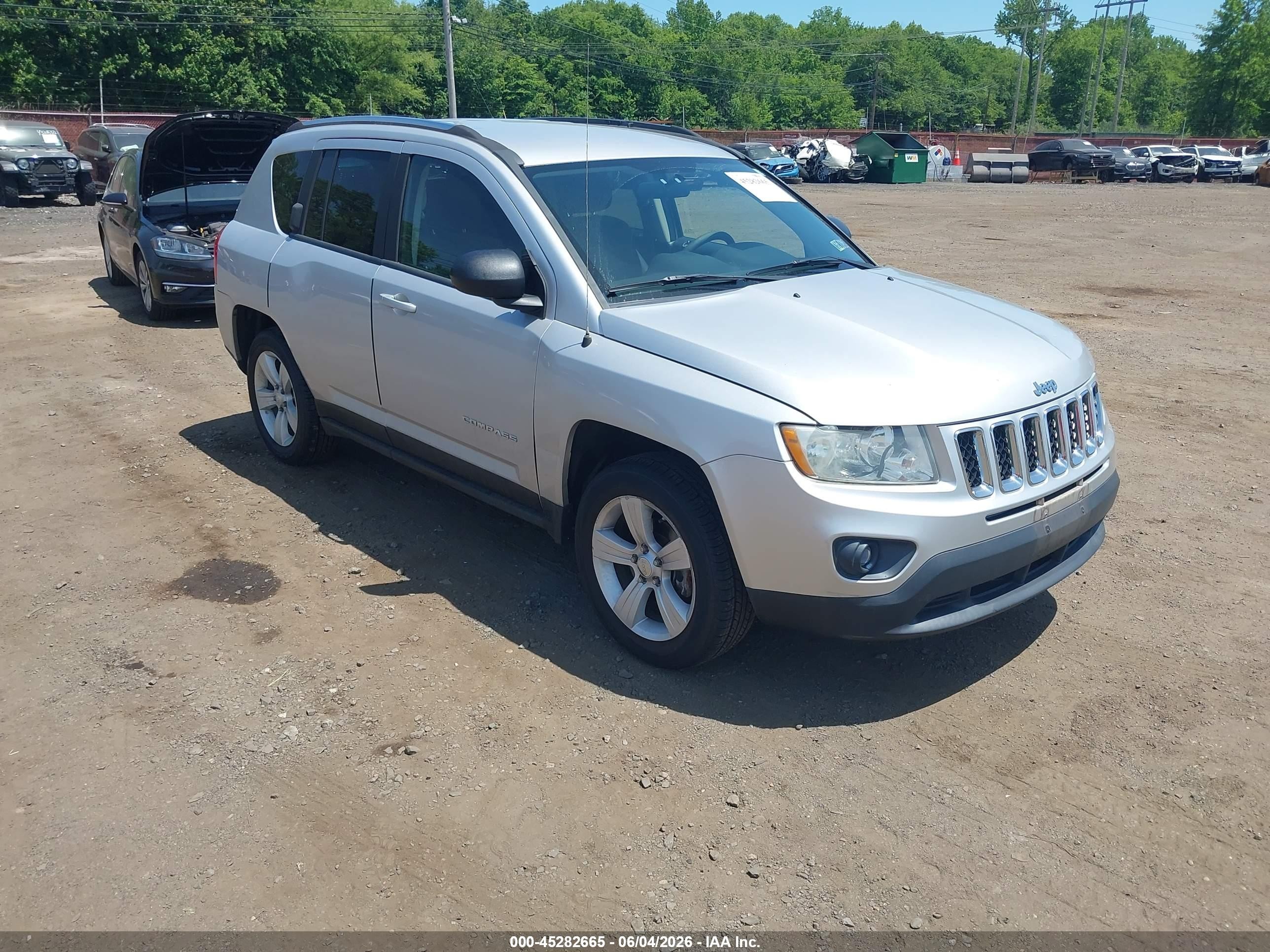 2011 Jeep Compass   Gray vin: 1J4NF1FBXBD188874