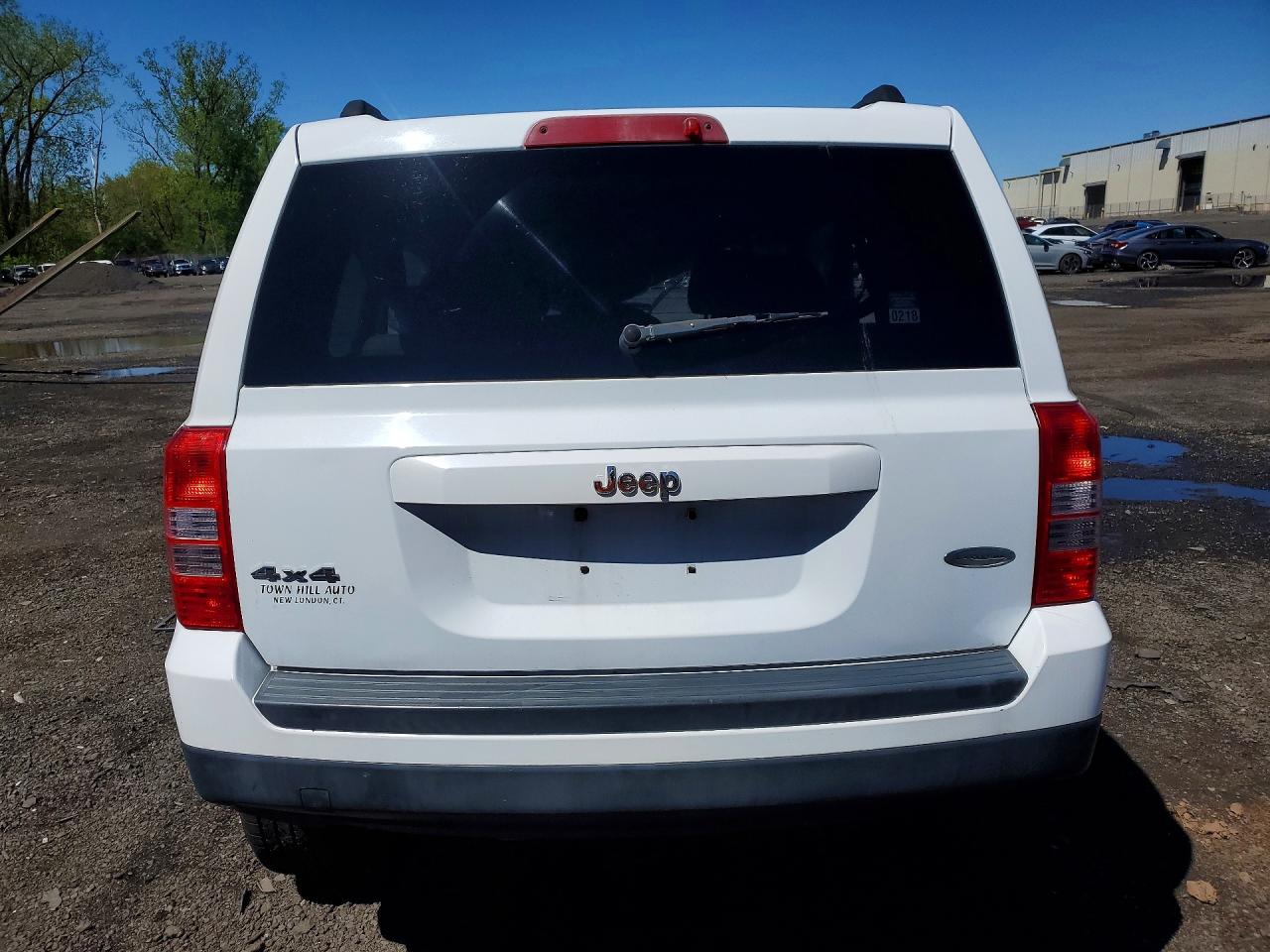 2011 Jeep Patriot Sport Белый vin: 1J4NF1GB2BD217640