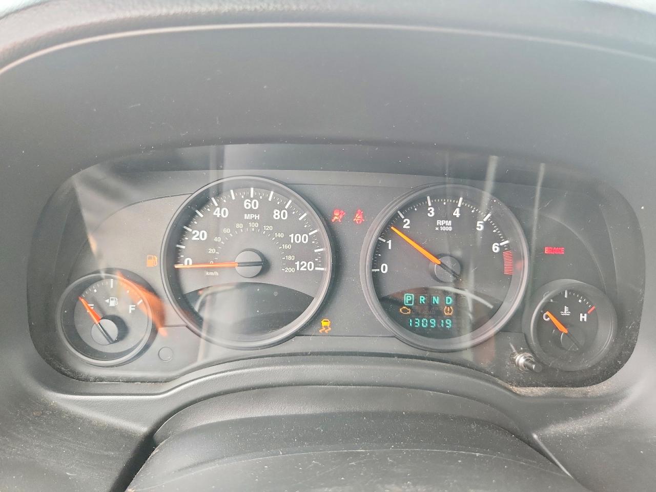 2010 Jeep Patriot Sport Silver vin: 1J4NF1GB7AD619975