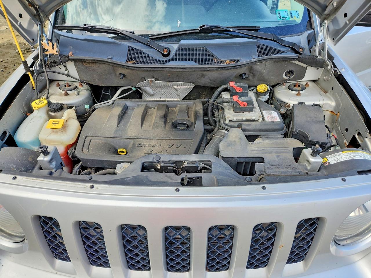 2011 Jeep Patriot Sport Silver vin: 1J4NF1GB7BD163610