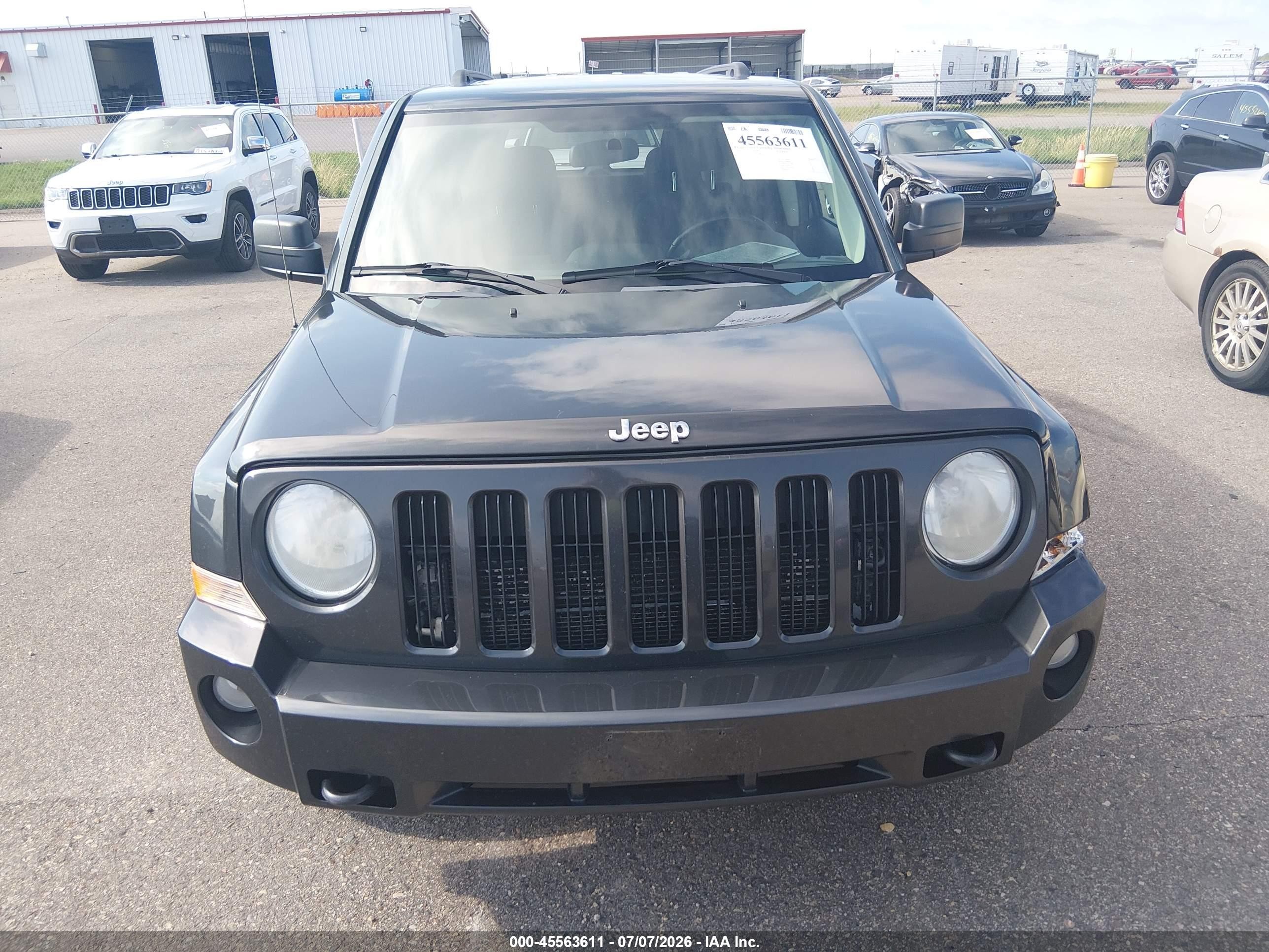 2010 Jeep Patriot Sport Gray vin: 1J4NF1GBXAD675800
