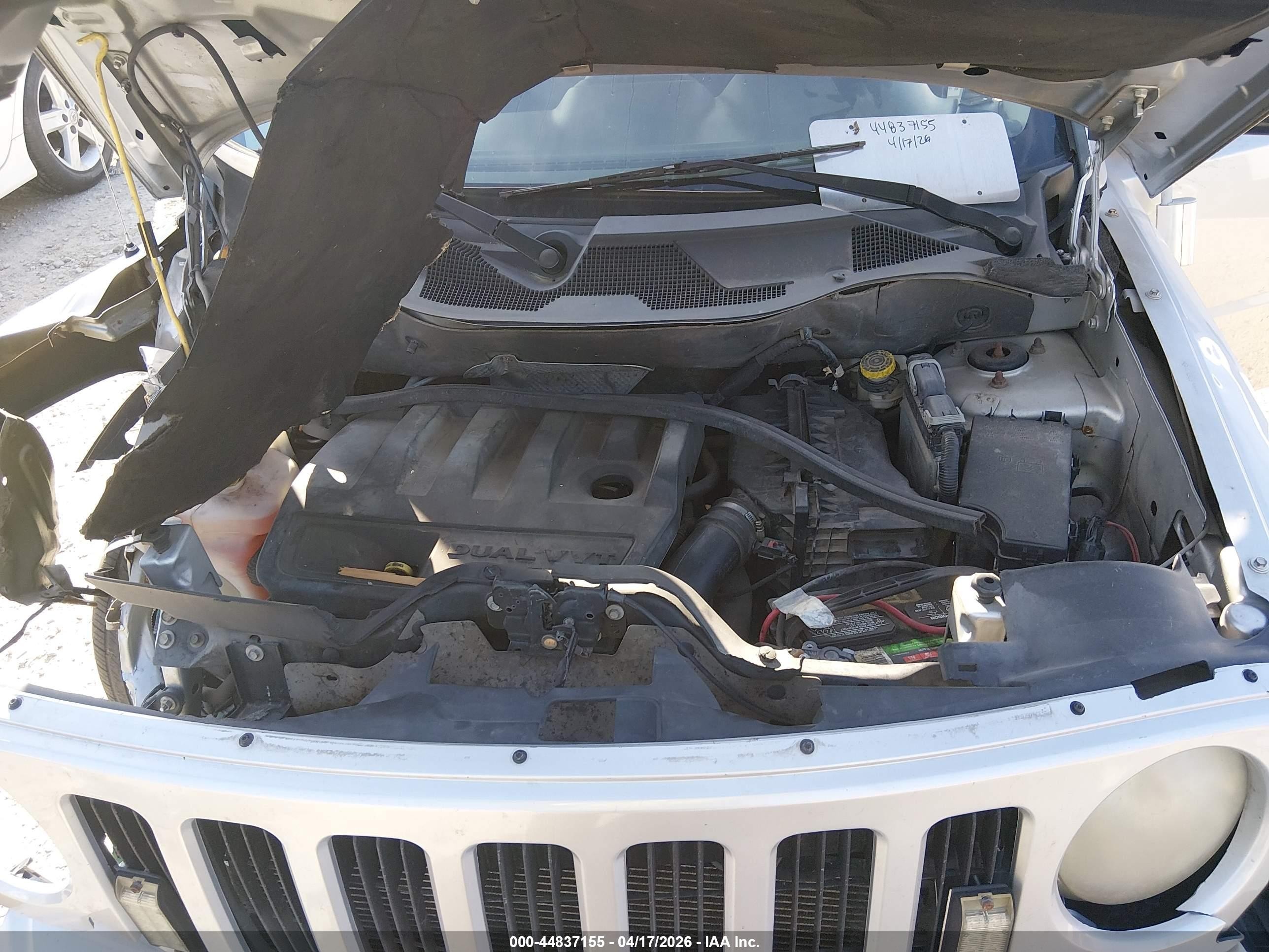 2010 Jeep Patriot Sport Silver vin: 1J4NF2GB1AD655425