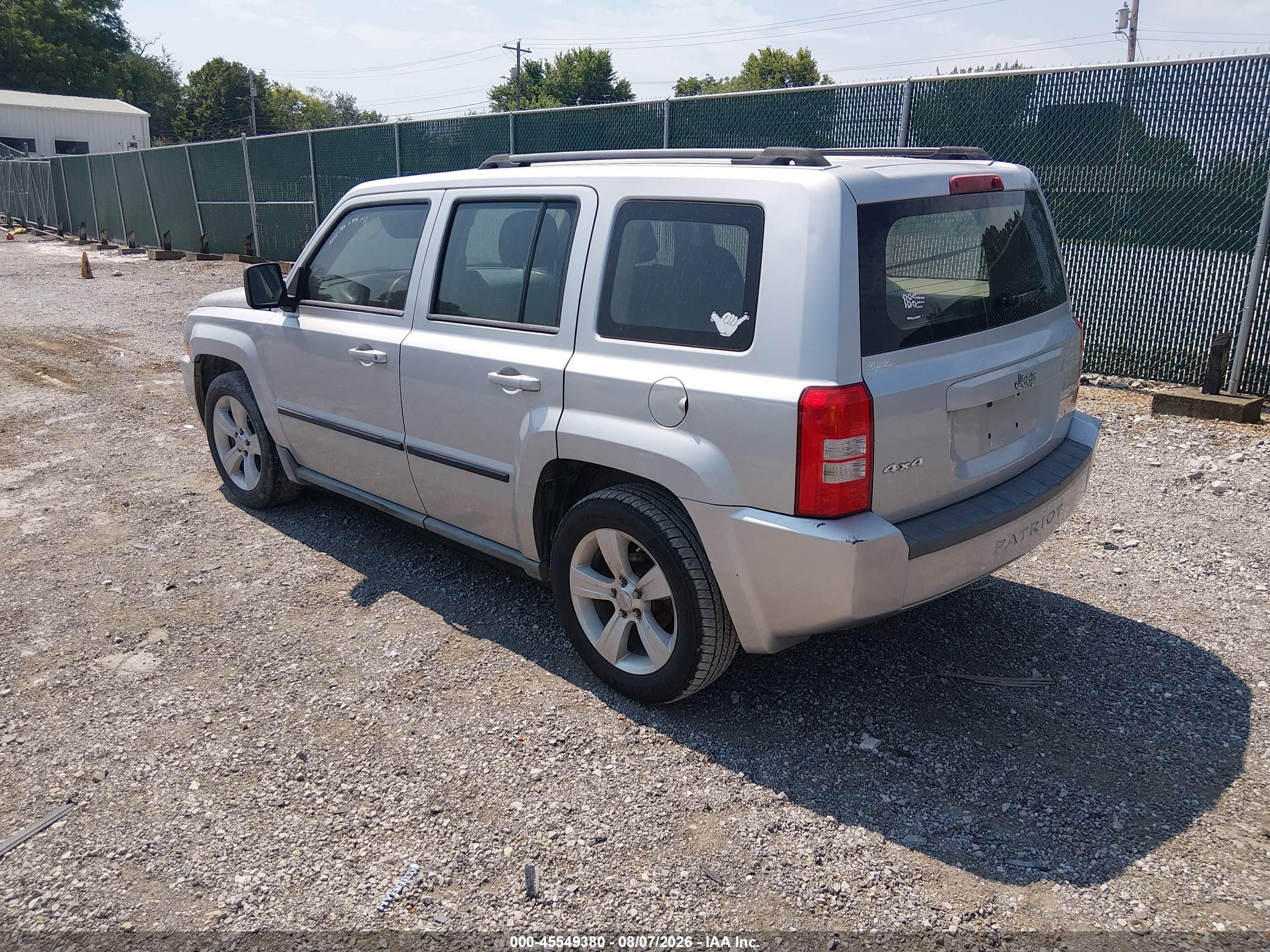 2010 Jeep Patriot Sport Silver vin: 1J4NF2GB2AD548934