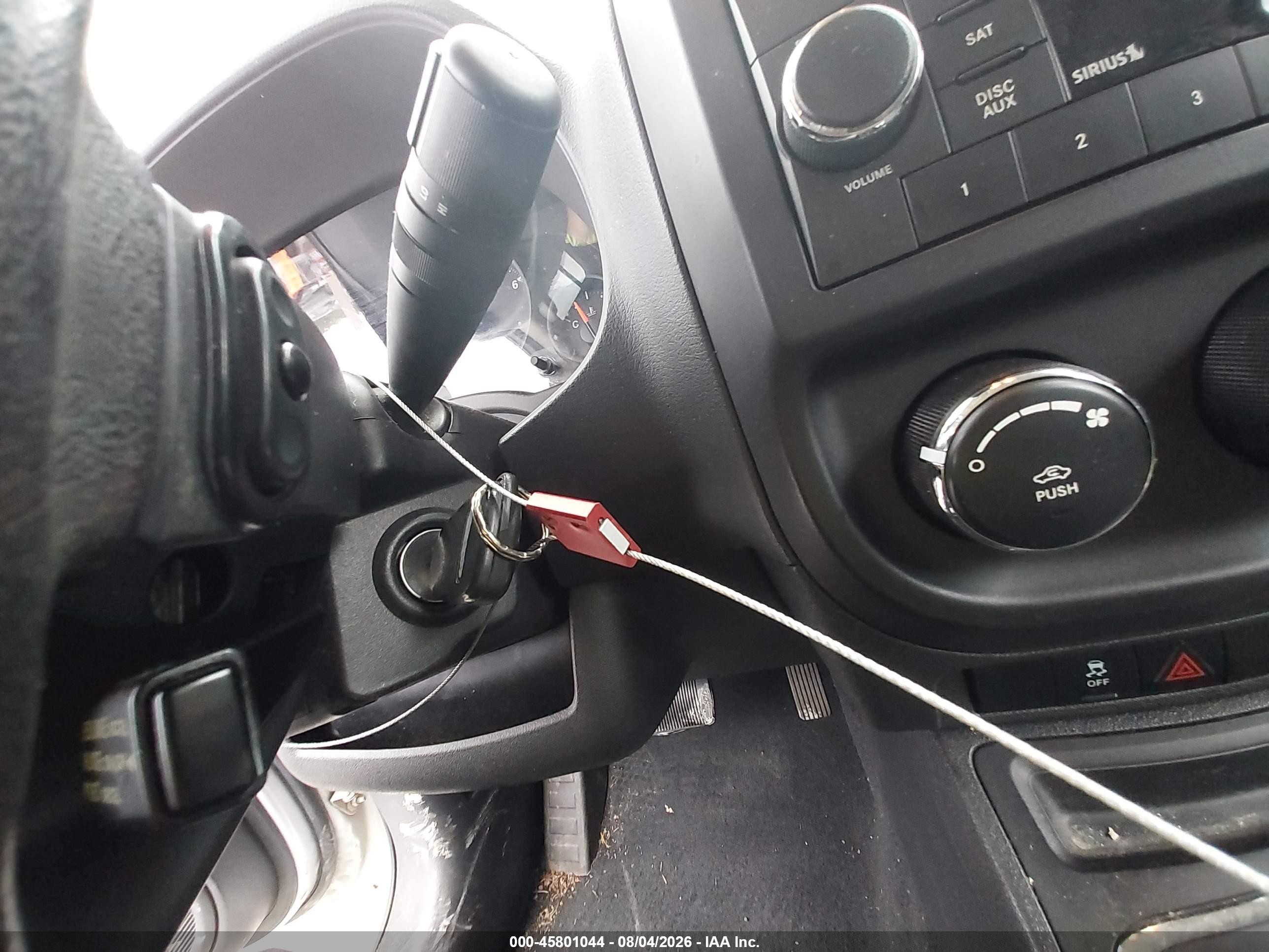 2010 Jeep Patriot Sport Серебряный vin: 1J4NF2GB4AD512596
