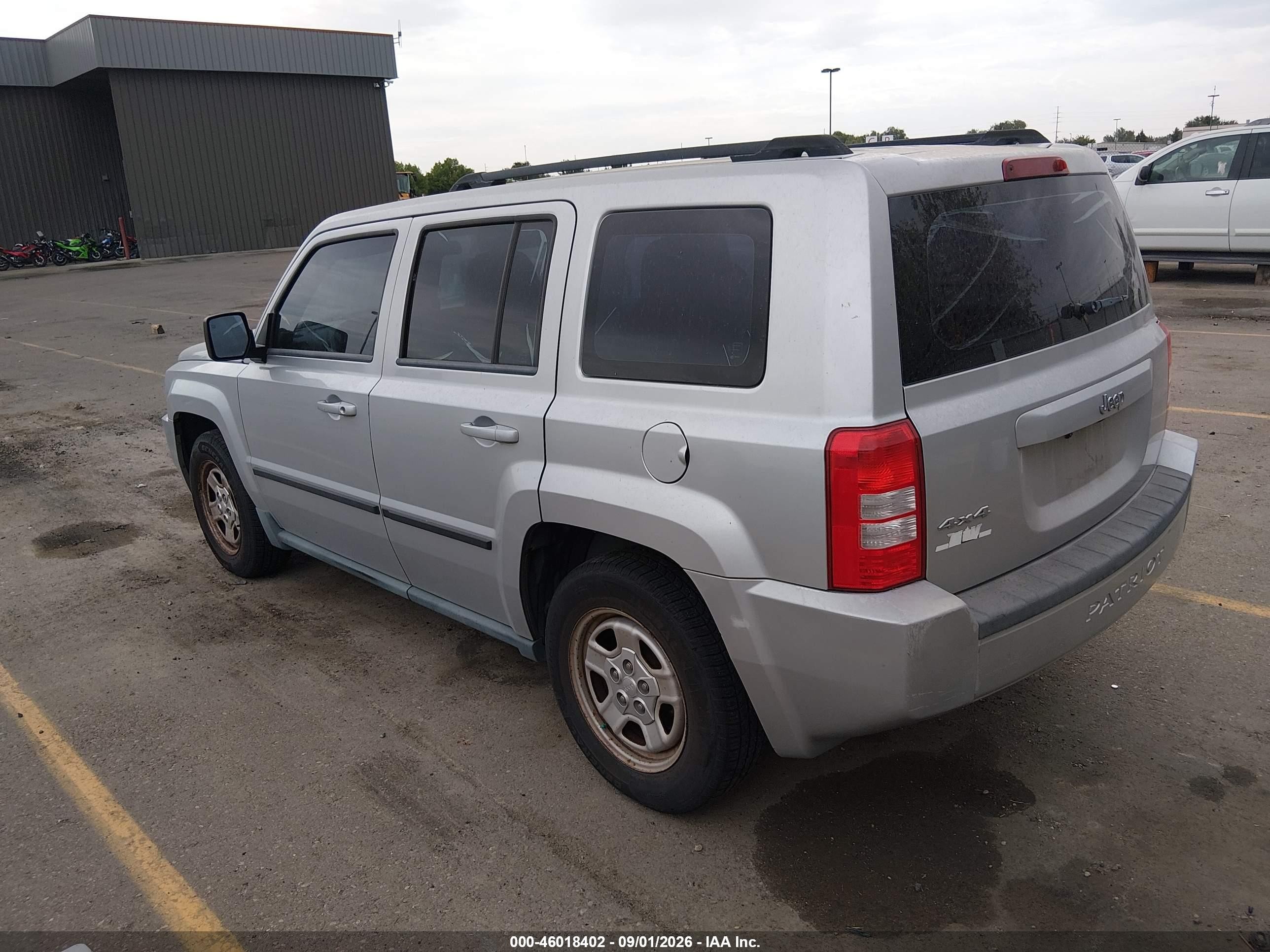2010 Jeep Patriot Sport Silver vin: 1J4NF2GB7AD601210