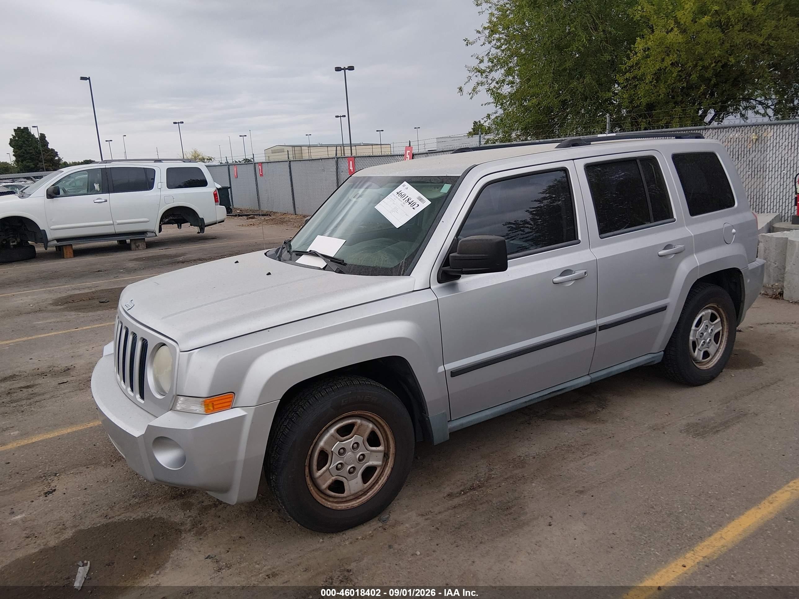 2010 Jeep Patriot Sport Silver vin: 1J4NF2GB7AD601210