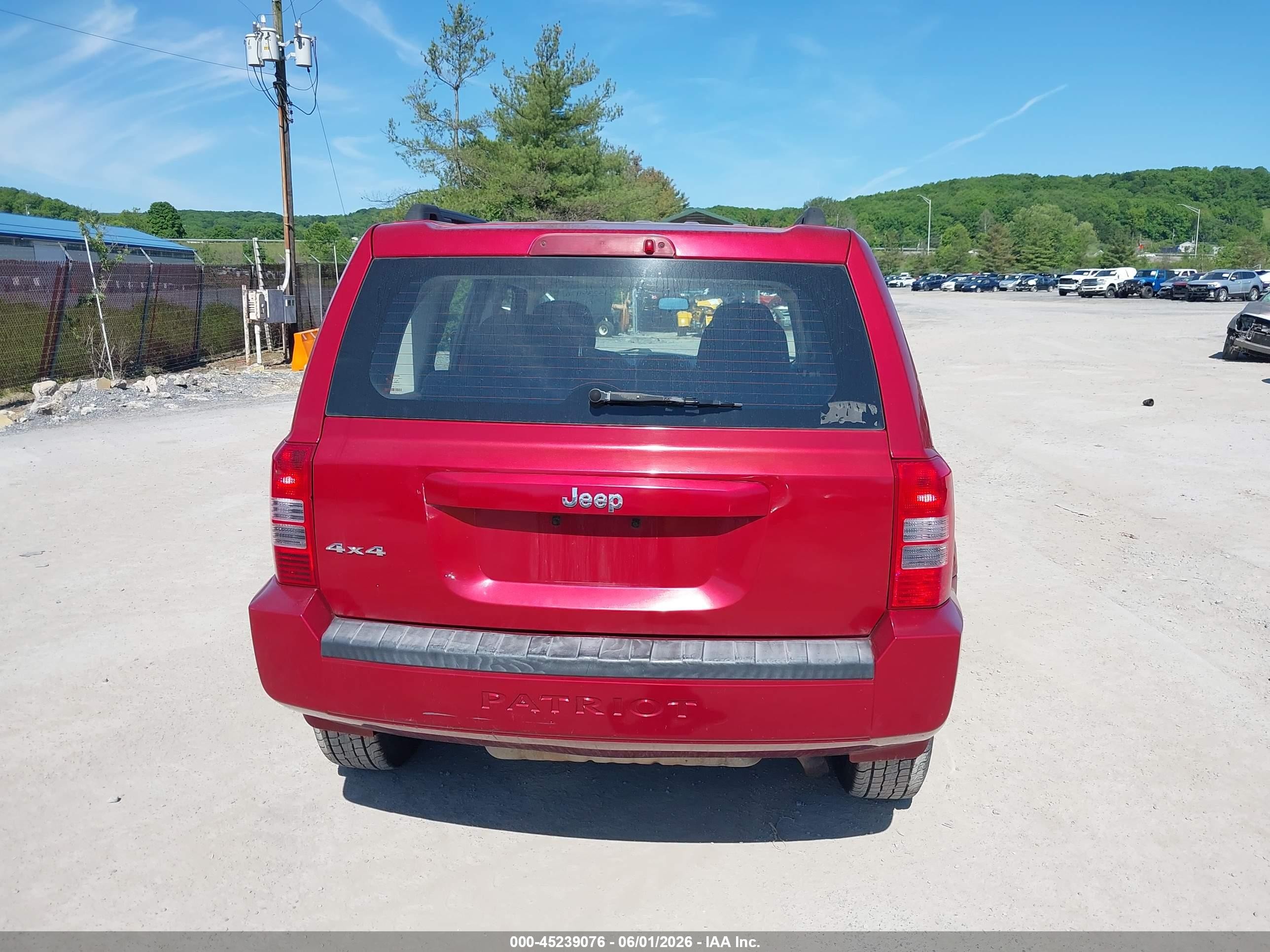2010 Jeep Patriot Sport Red vin: 1J4NF2GB8AD629095